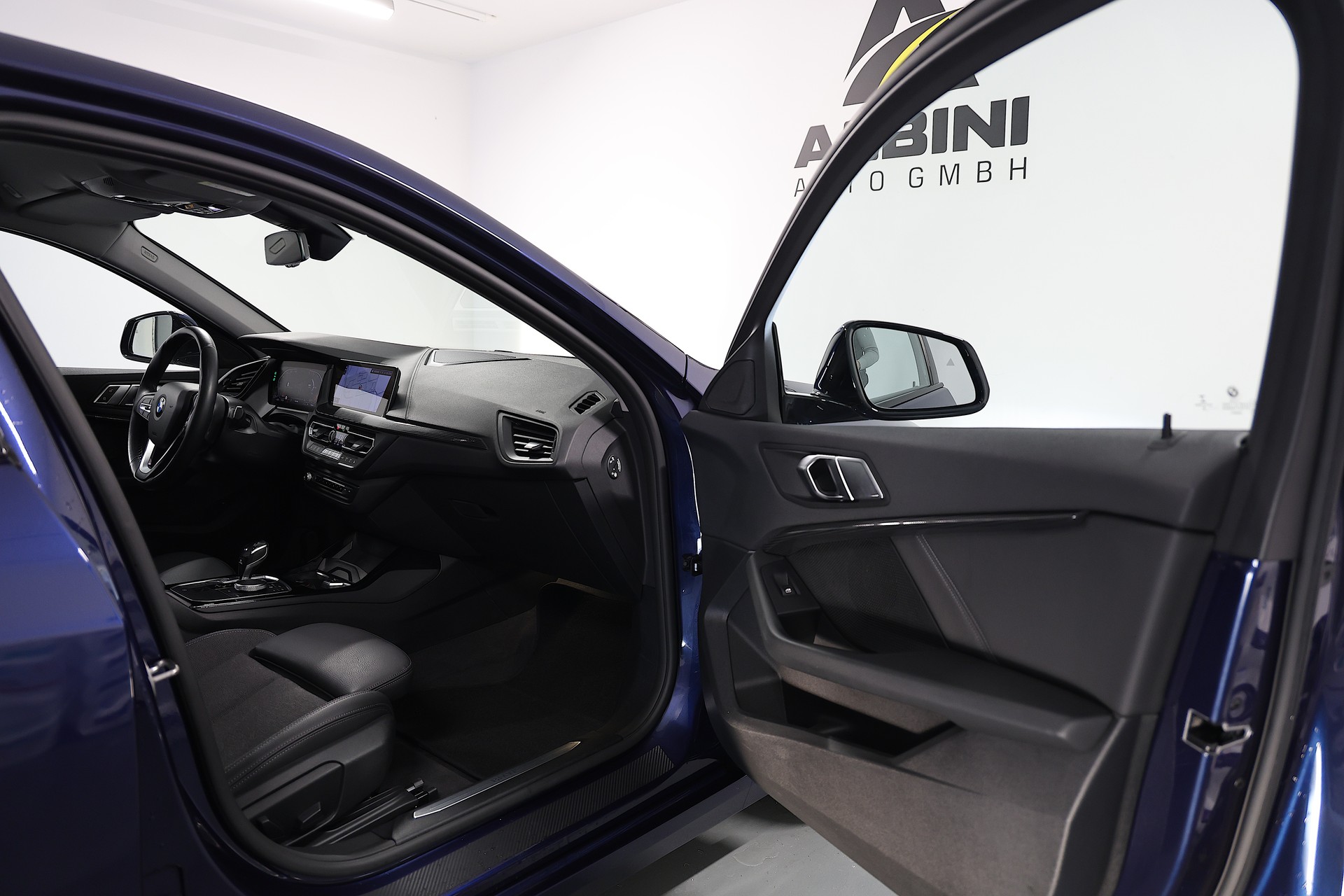 BMW 120d xDrive Steptronic Sport Line-image-10