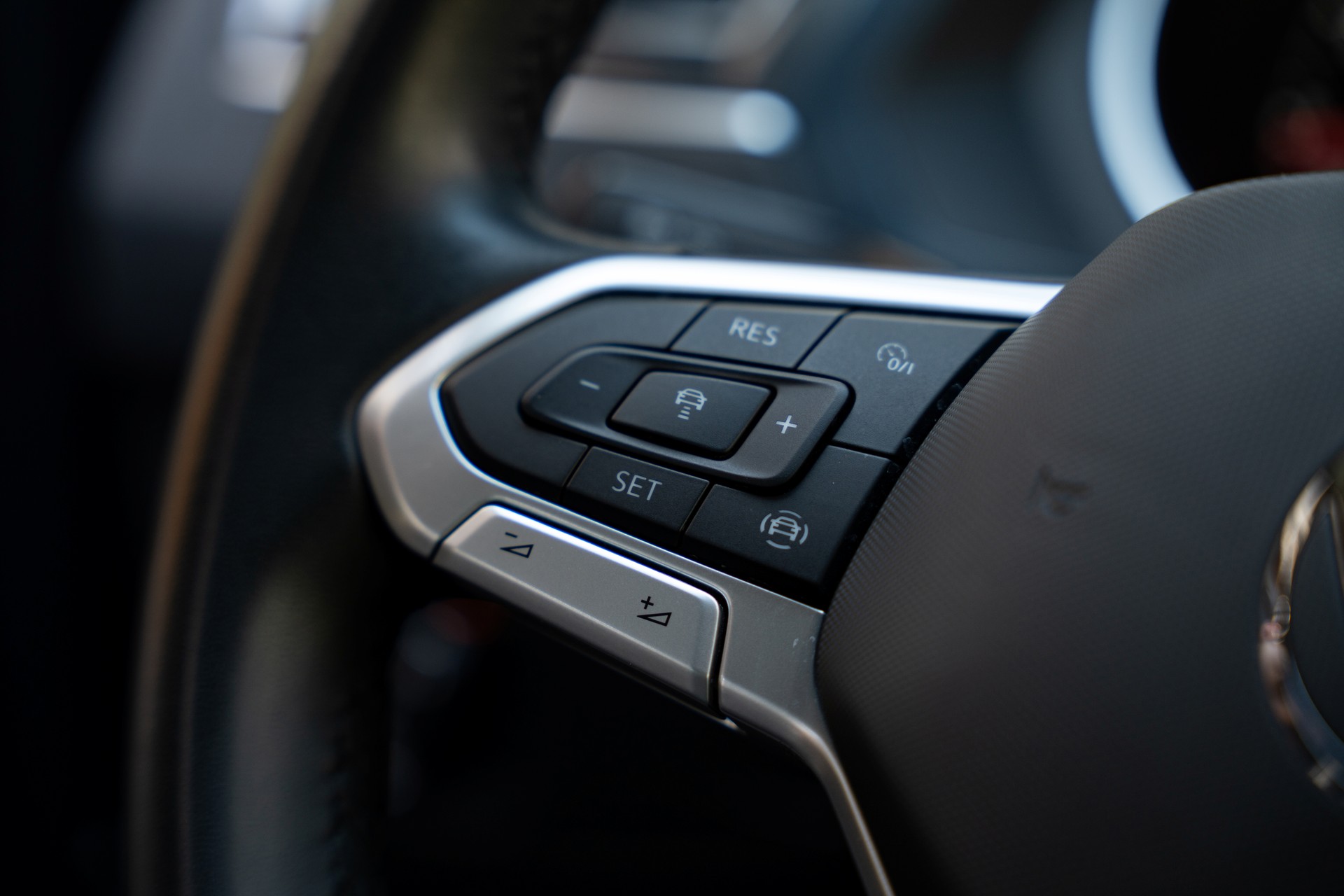 VW Tiguan 2.0TSI Life 4Motion DSG-image-9