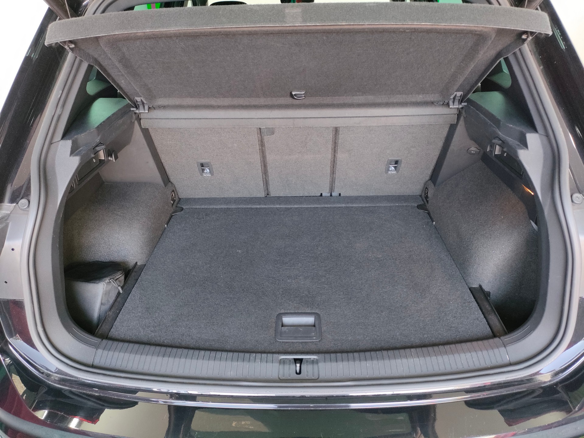 VW Tiguan 2.0 TDI SCR Highline 4Motion DSG-image-14