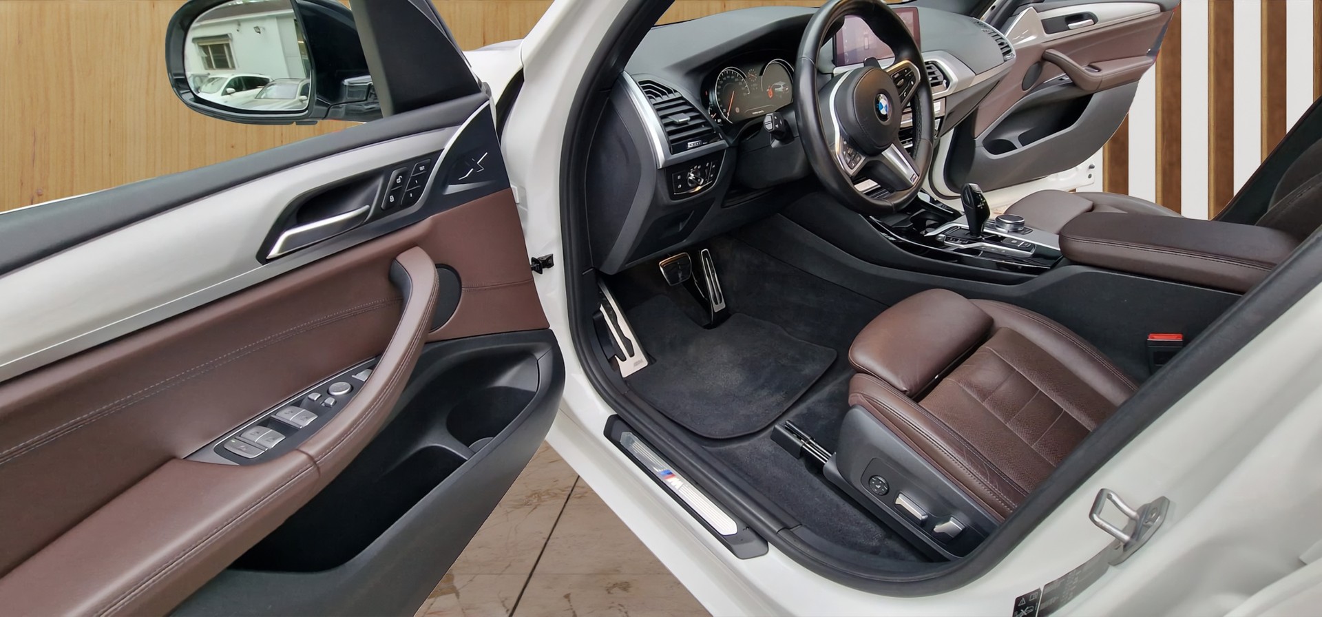 BMW X3 xDrive 30d Individual Luxury Line Steptronic-image-15