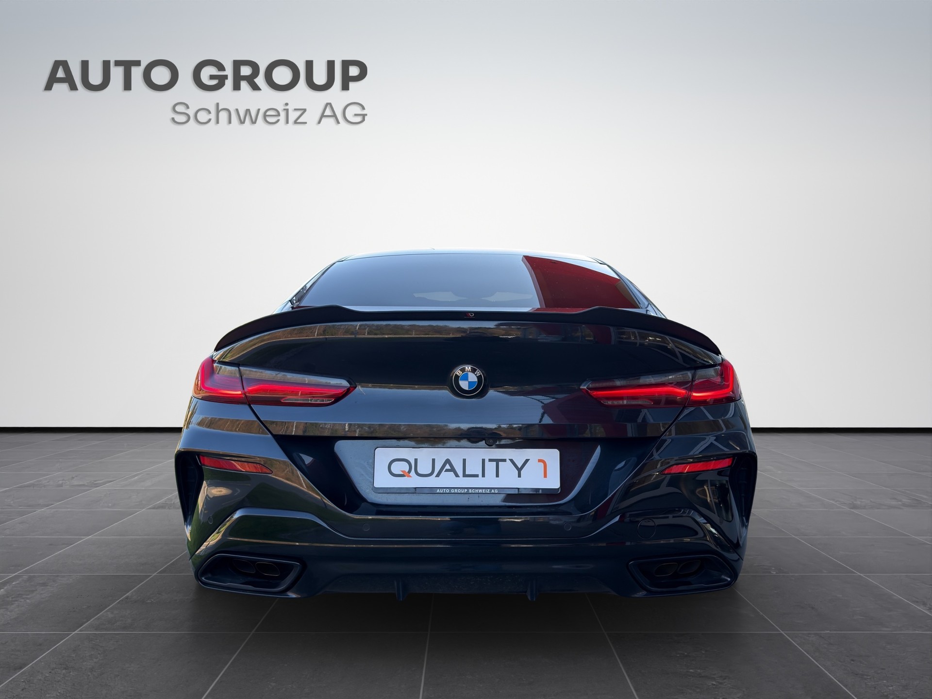 BMW M850i xDrive Steptronic-showroom-element-3