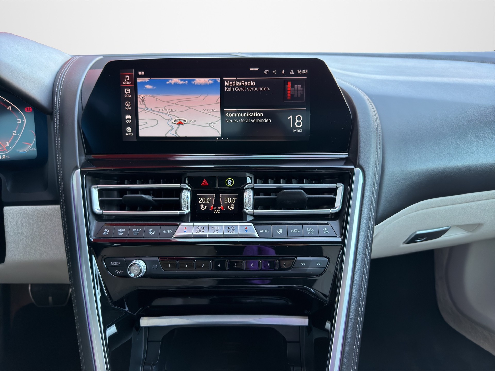 BMW M850i xDrive Steptronic-image-11