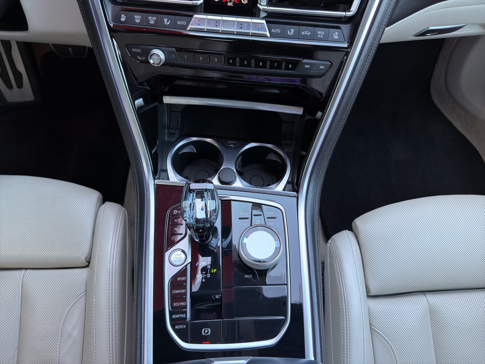 BMW M850i xDrive Steptronic-image-10