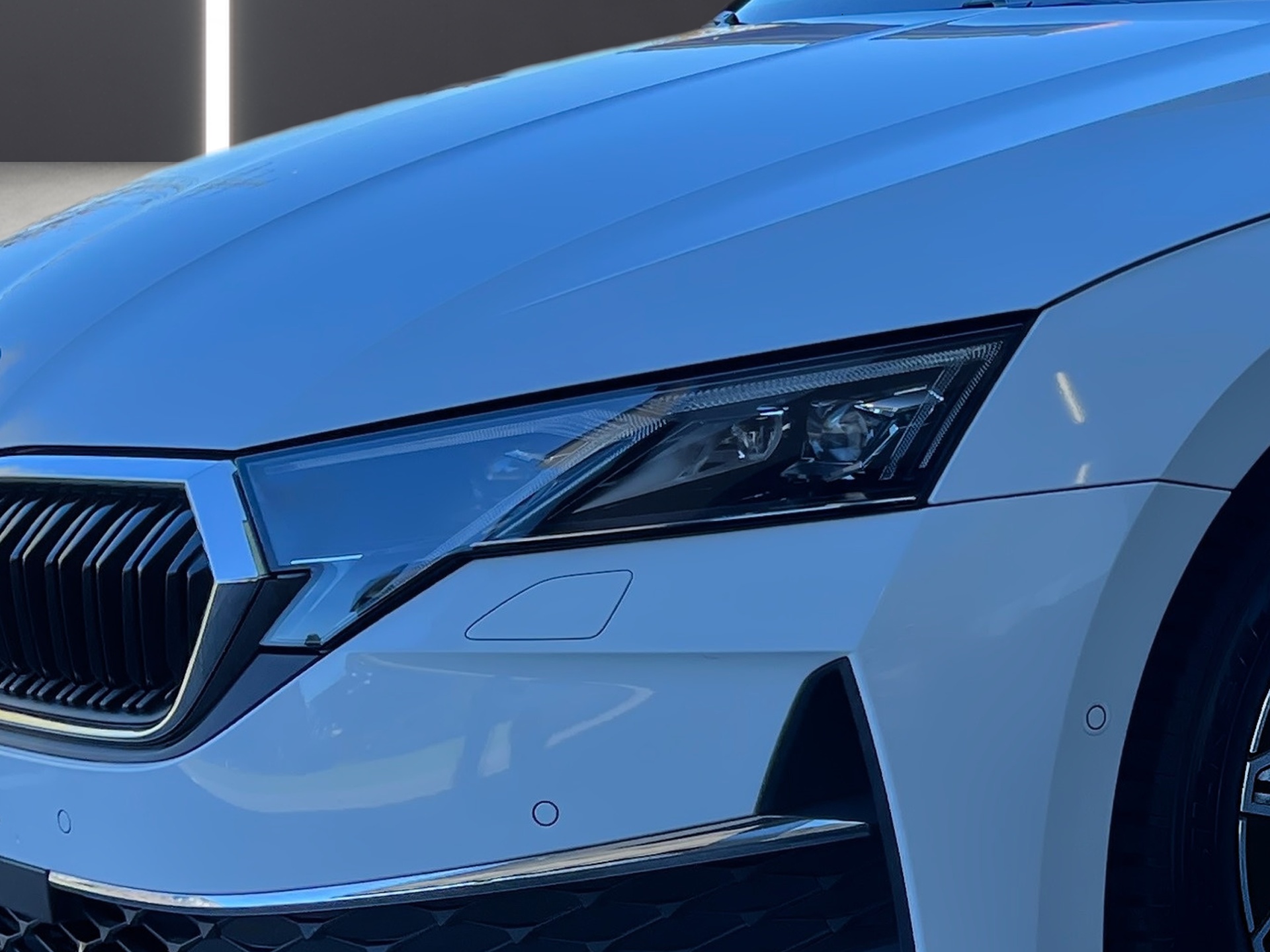 SKODA Octavia Combi 2.0 TSI DSG Selection 4x4-image-4