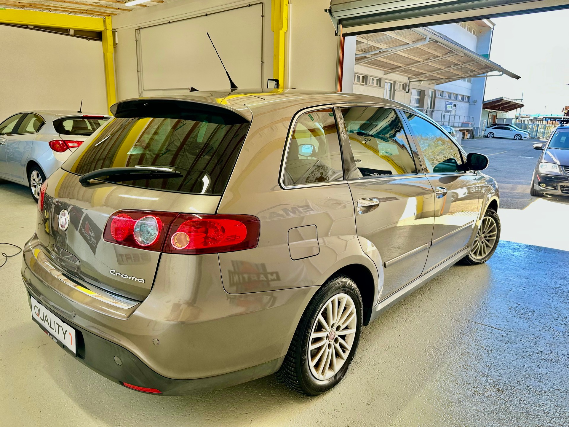 FIAT Croma 2.2 Dynamic Automatic-image-5