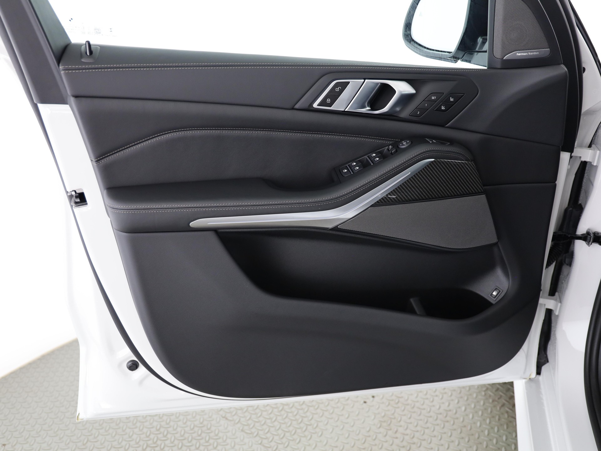 BMW X5 50e xDrive SAG-image-9
