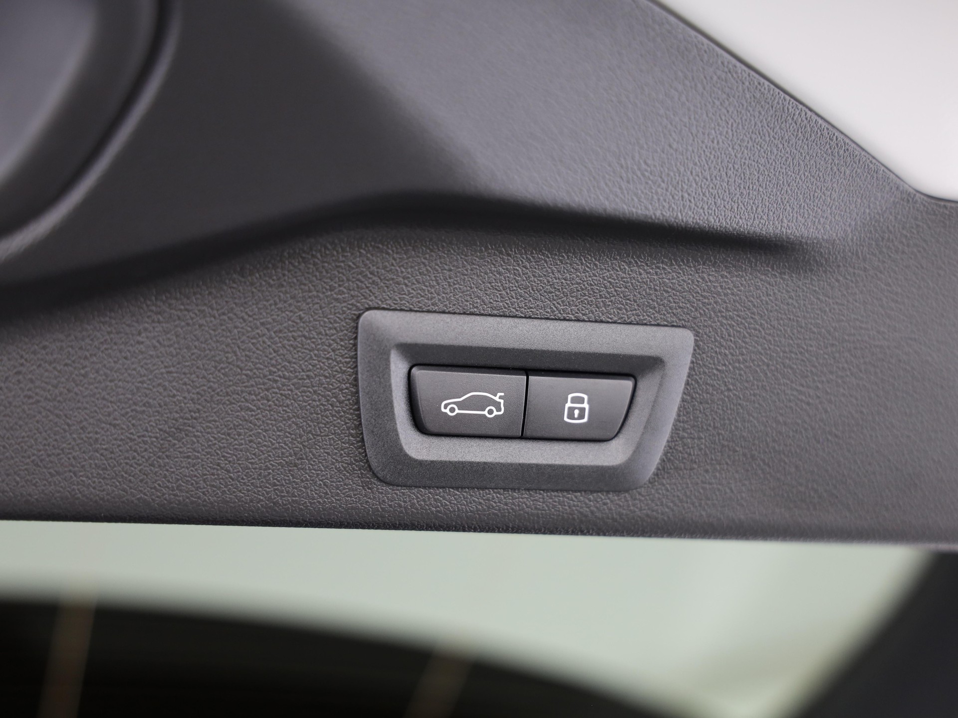 BMW X5 50e xDrive SAG-image-8