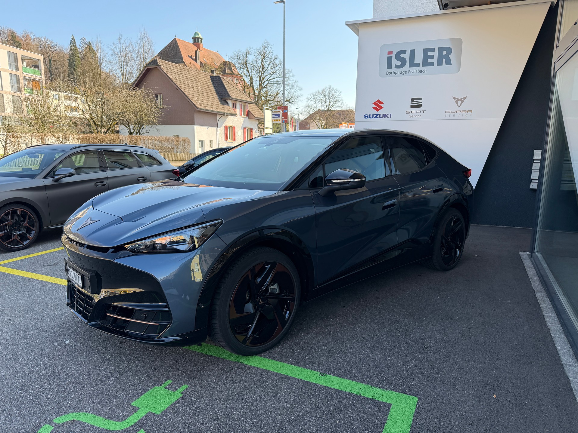 CUPRA Tavascan Type 9 77 kWh VZ Adrenaline-image-2