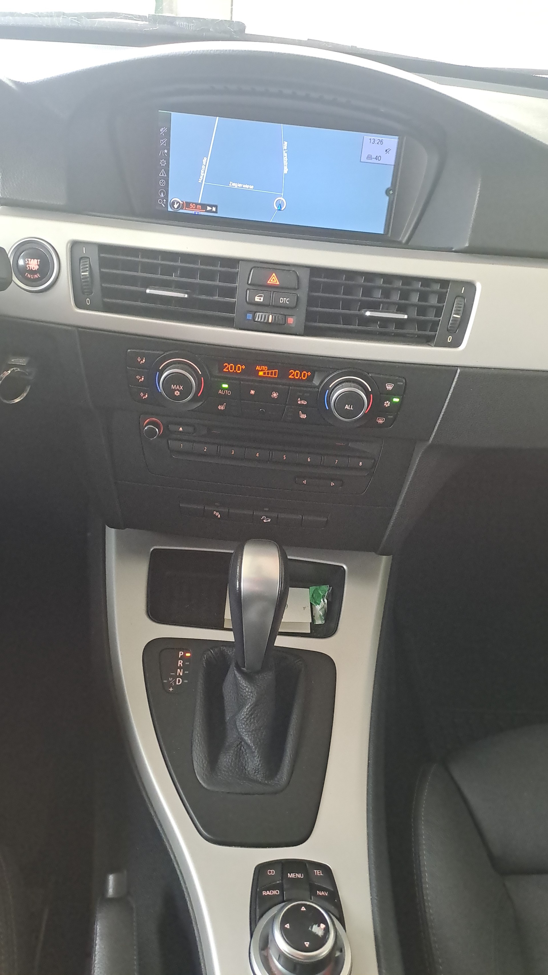 BMW 325i xDrive Touring Steptronic-image-9