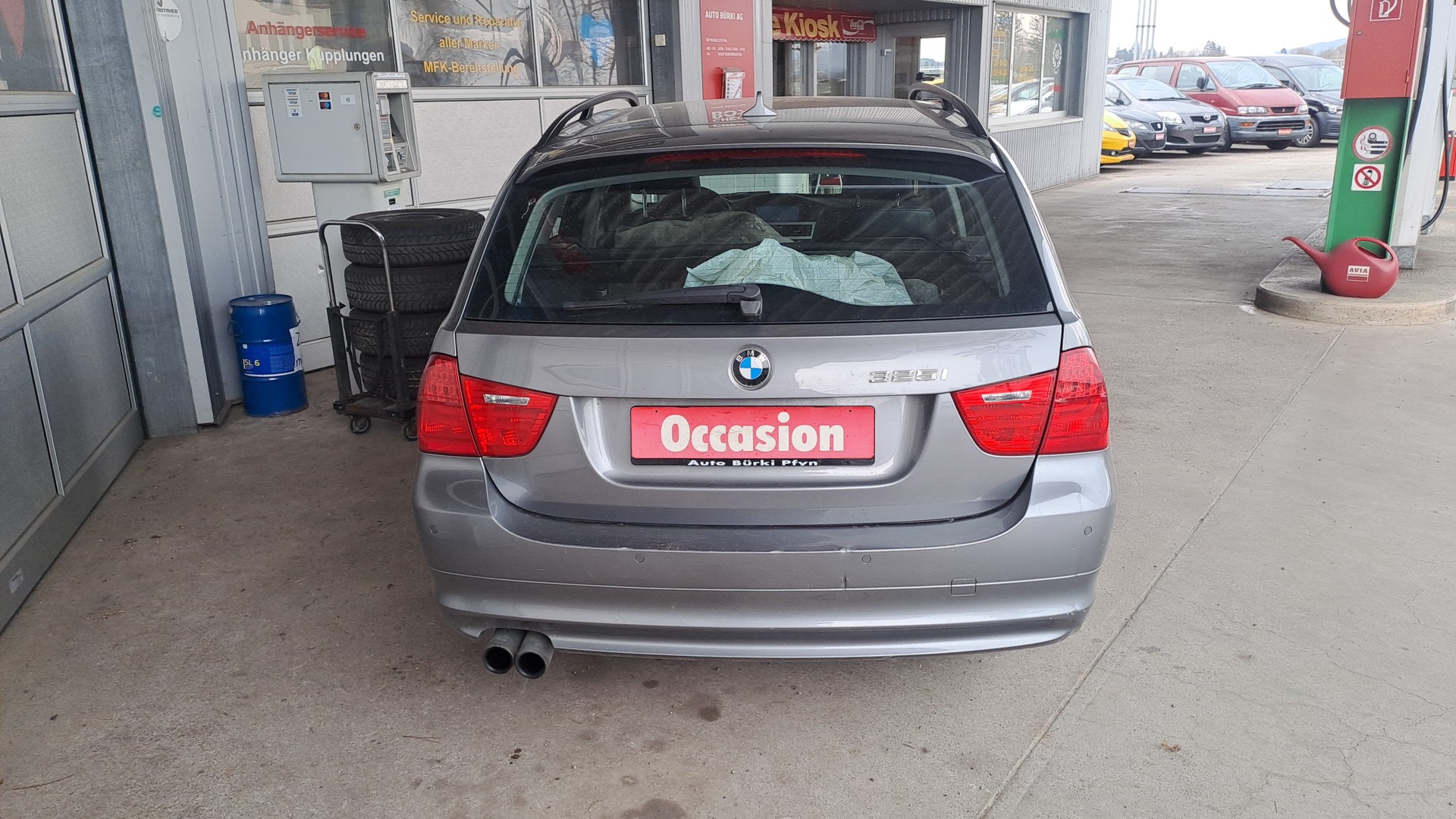 BMW 325i xDrive Touring Steptronic-image-6