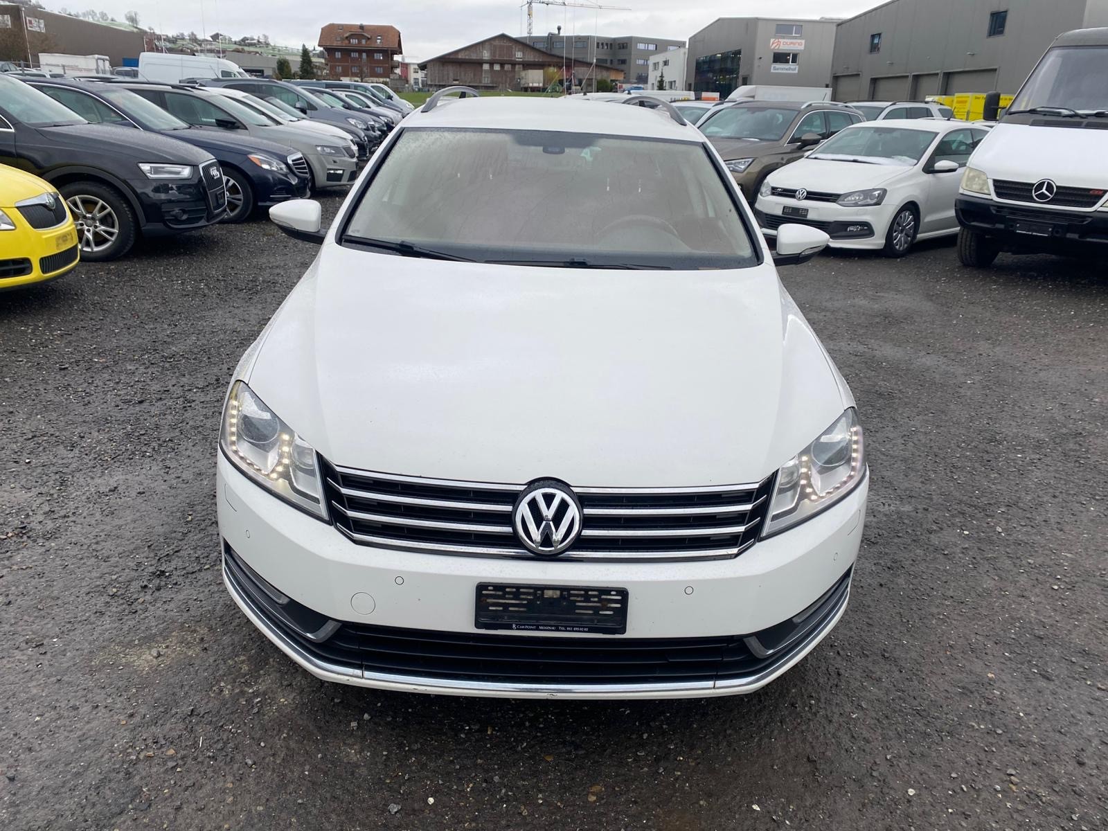 VW Passat Variant 2.0 TDI BMT Highline 4M-image-2
