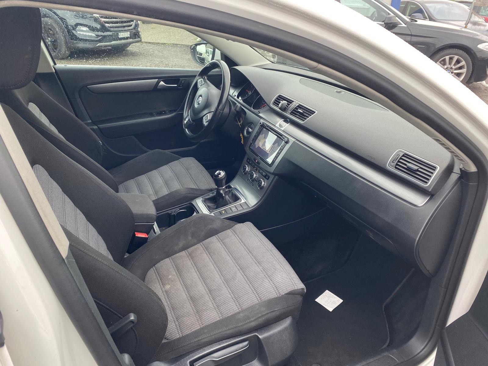 VW Passat Variant 2.0 TDI BMT Highline 4M-image-10