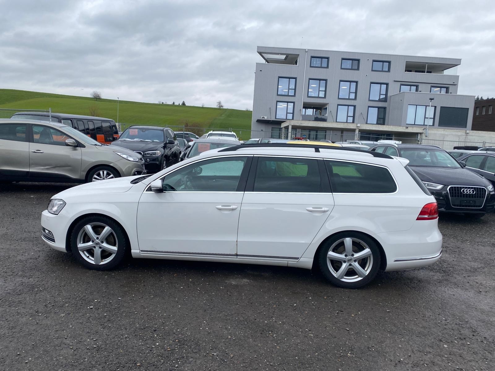 VW Passat Variant 2.0 TDI BMT Highline 4M-image-3