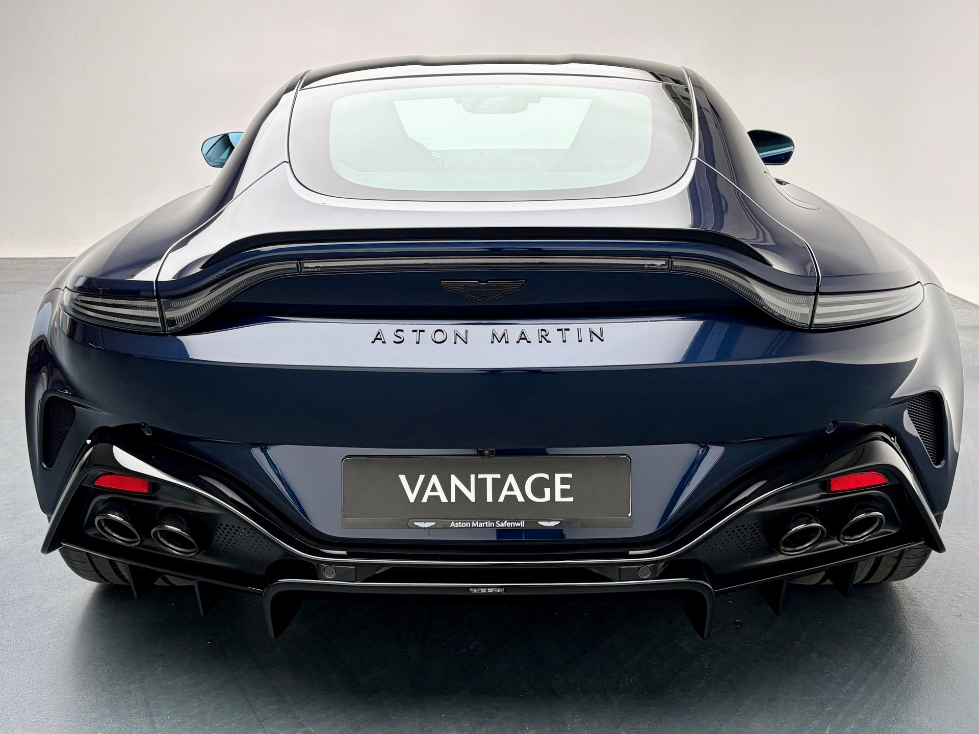 ASTON MARTIN V8 Vantage Coupé 4.0 S V8 Bi-Turbo-image-24