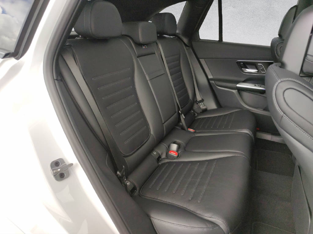 MERCEDES-BENZ GLC 300 de AMG Line 4Matic EQ Star-image-12