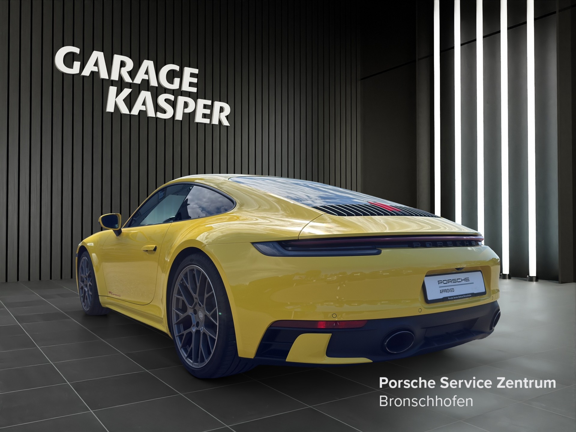 PORSCHE 911 Carrera 4S-image-2