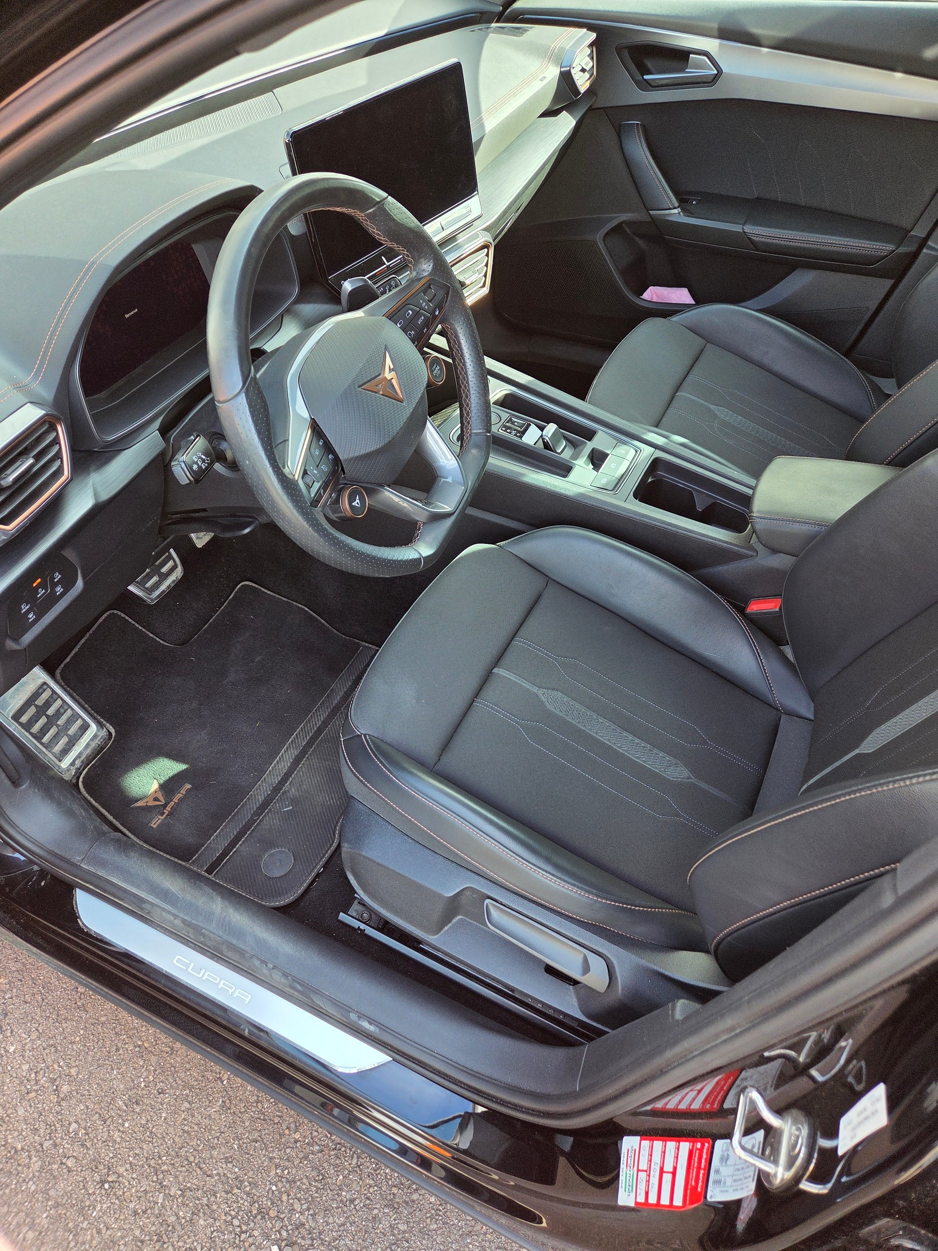 CUPRA 2.0 TSI VZ 4Drive DSG-image-2
