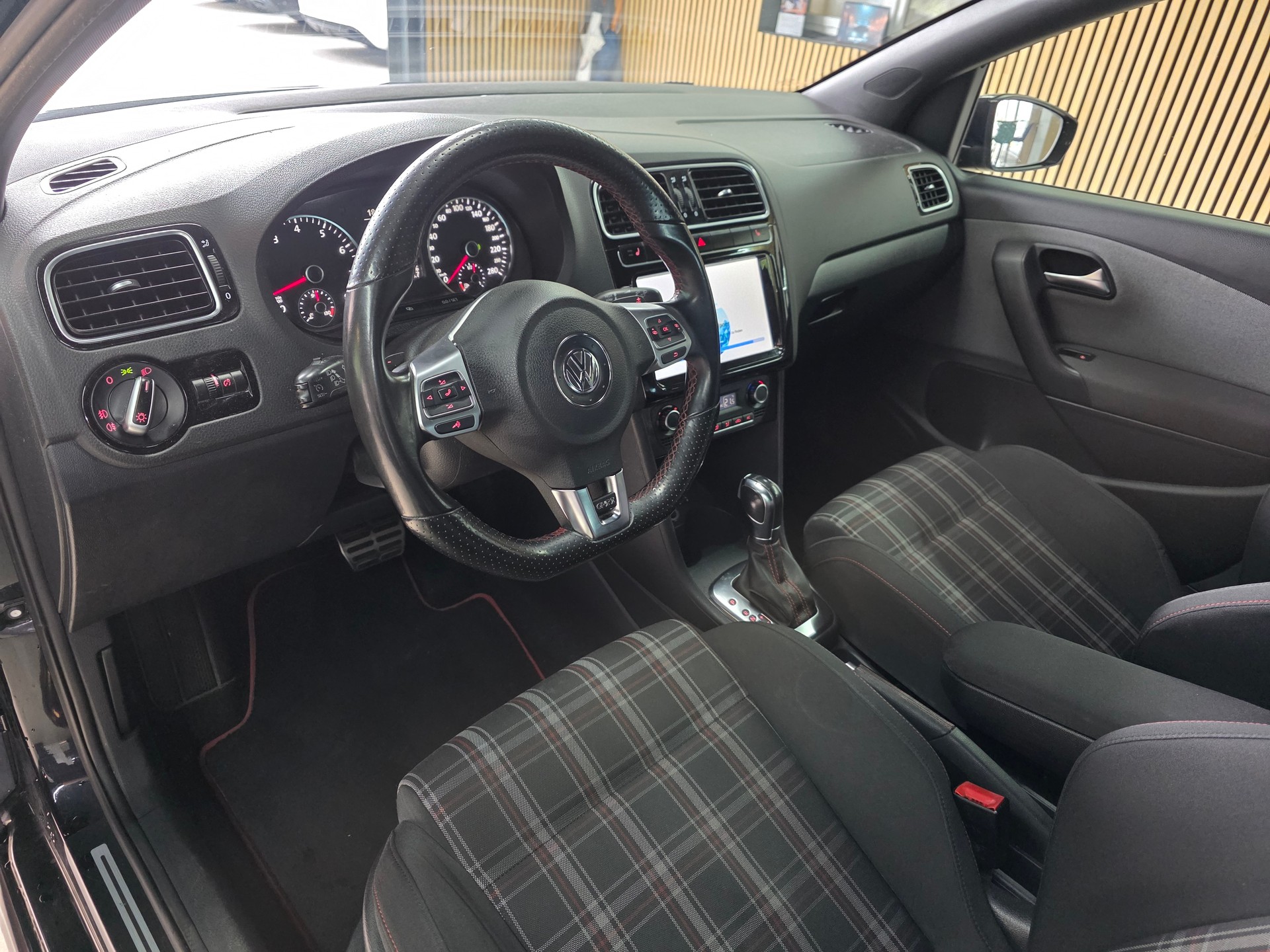 VW Polo 1.4 TSI GTI DSG-image-7