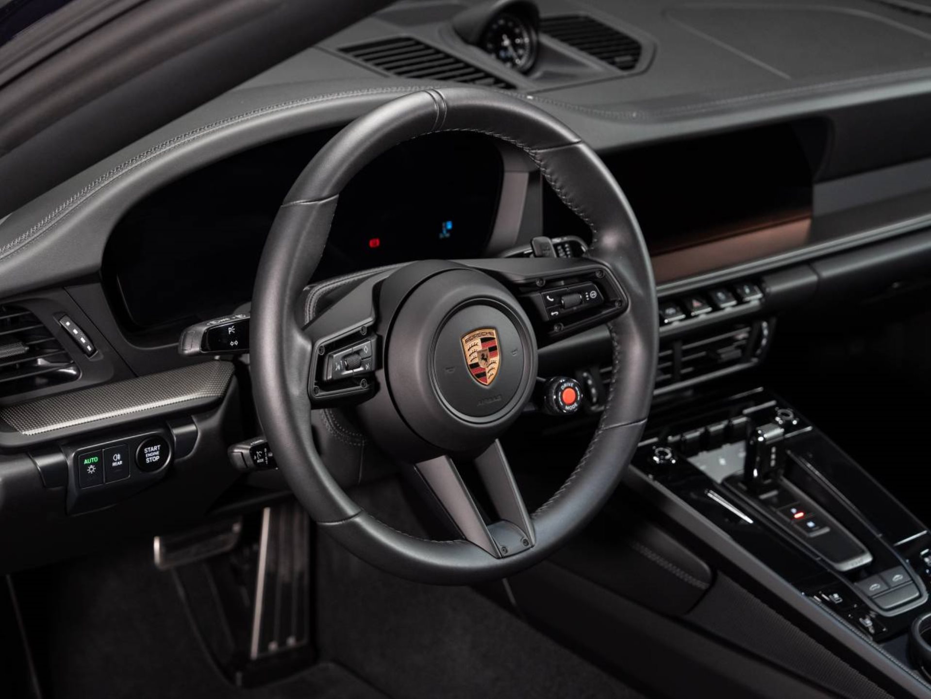 PORSCHE 911 Targa 4 GTS-image-10