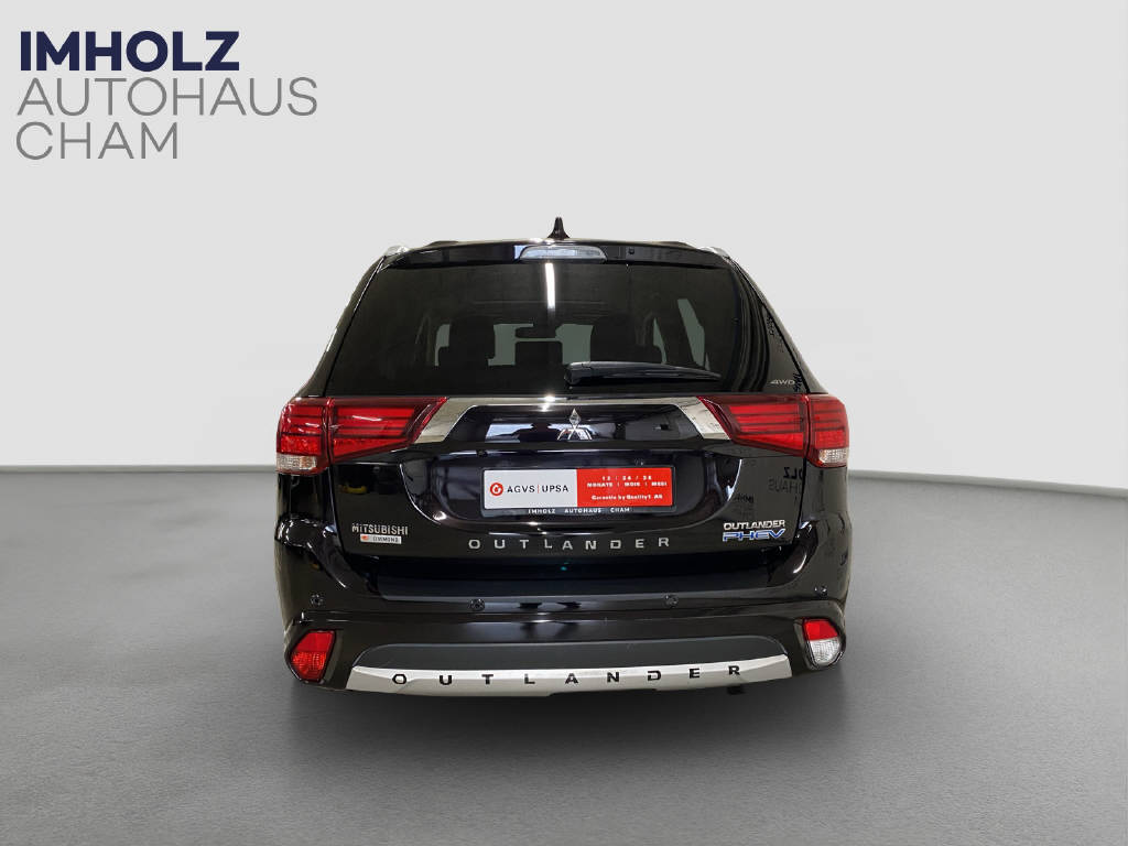MITSUBISHI Outlander 2.0 PHEV Diamond-showroom-element-3