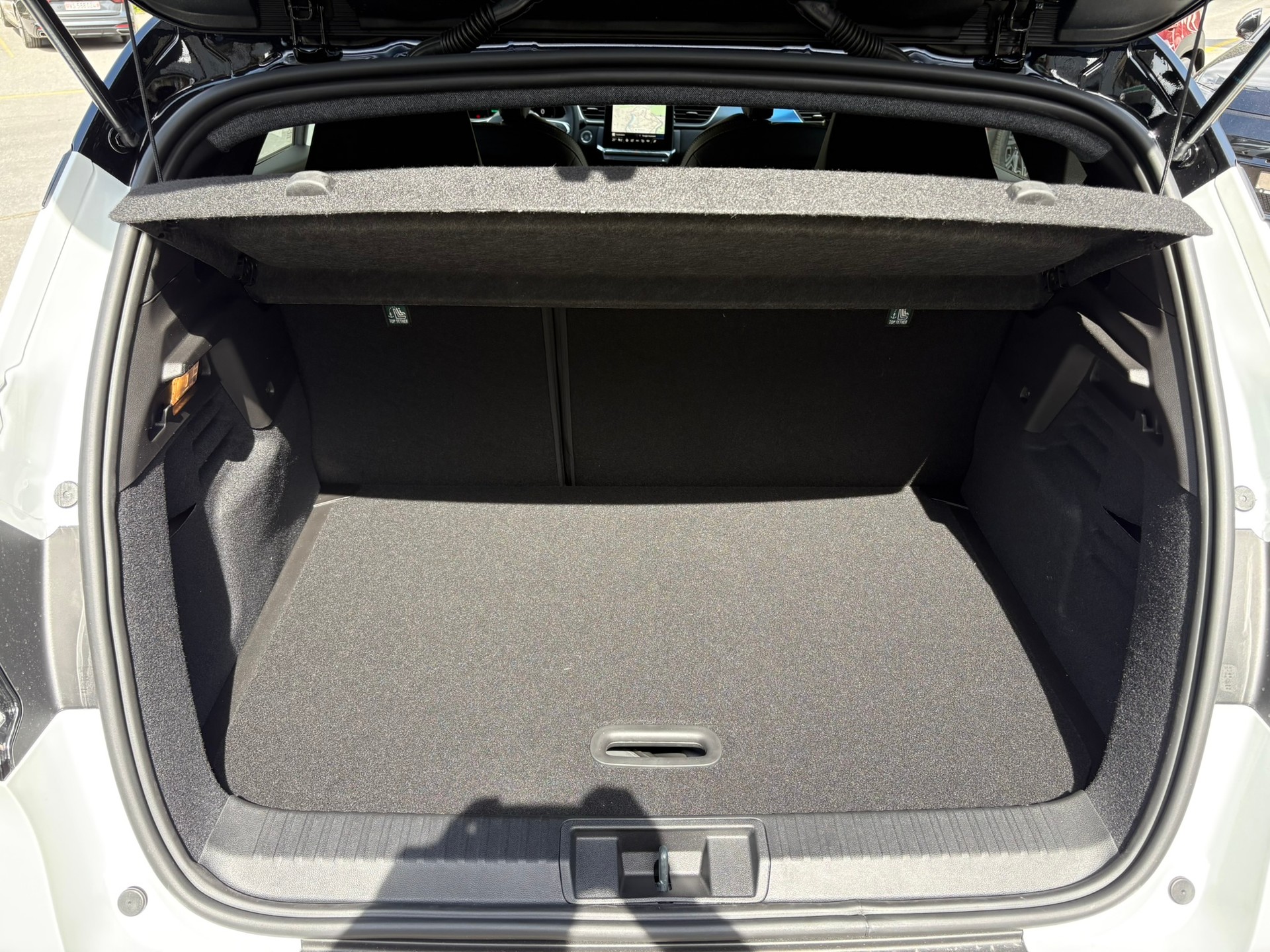 RENAULT Captur 1.8 E-Tech 160 Esprit Alpine-image-13