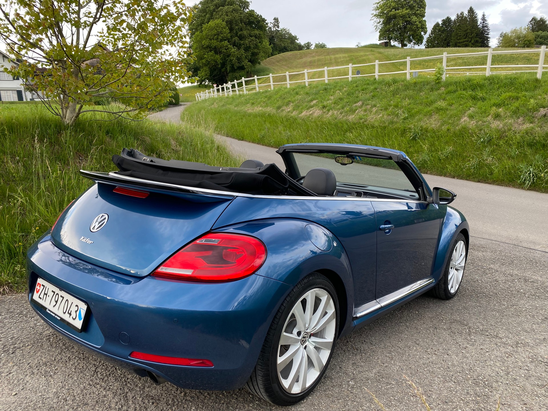 VW Cabrio 2.0 TSI BlueMT Sport DSG - 220PS-image-10