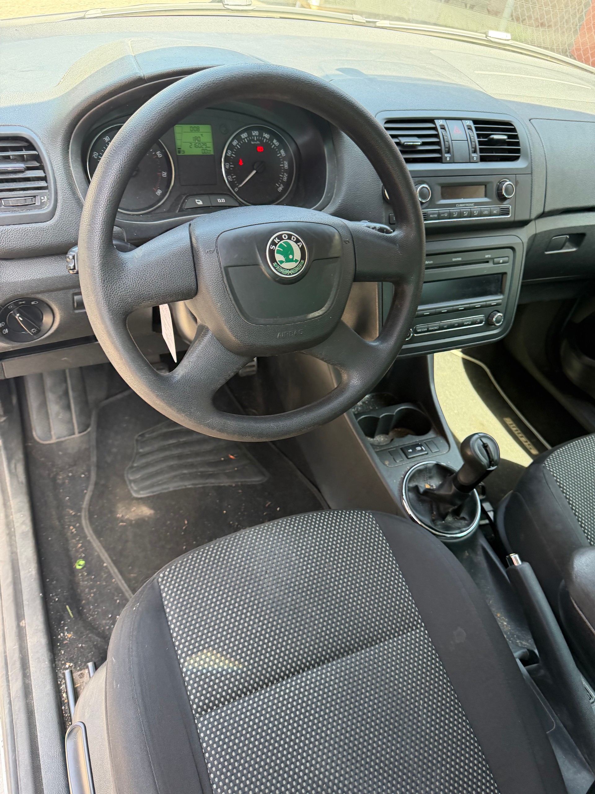 SKODA Fabia 1.2 TSI Classic-image-4