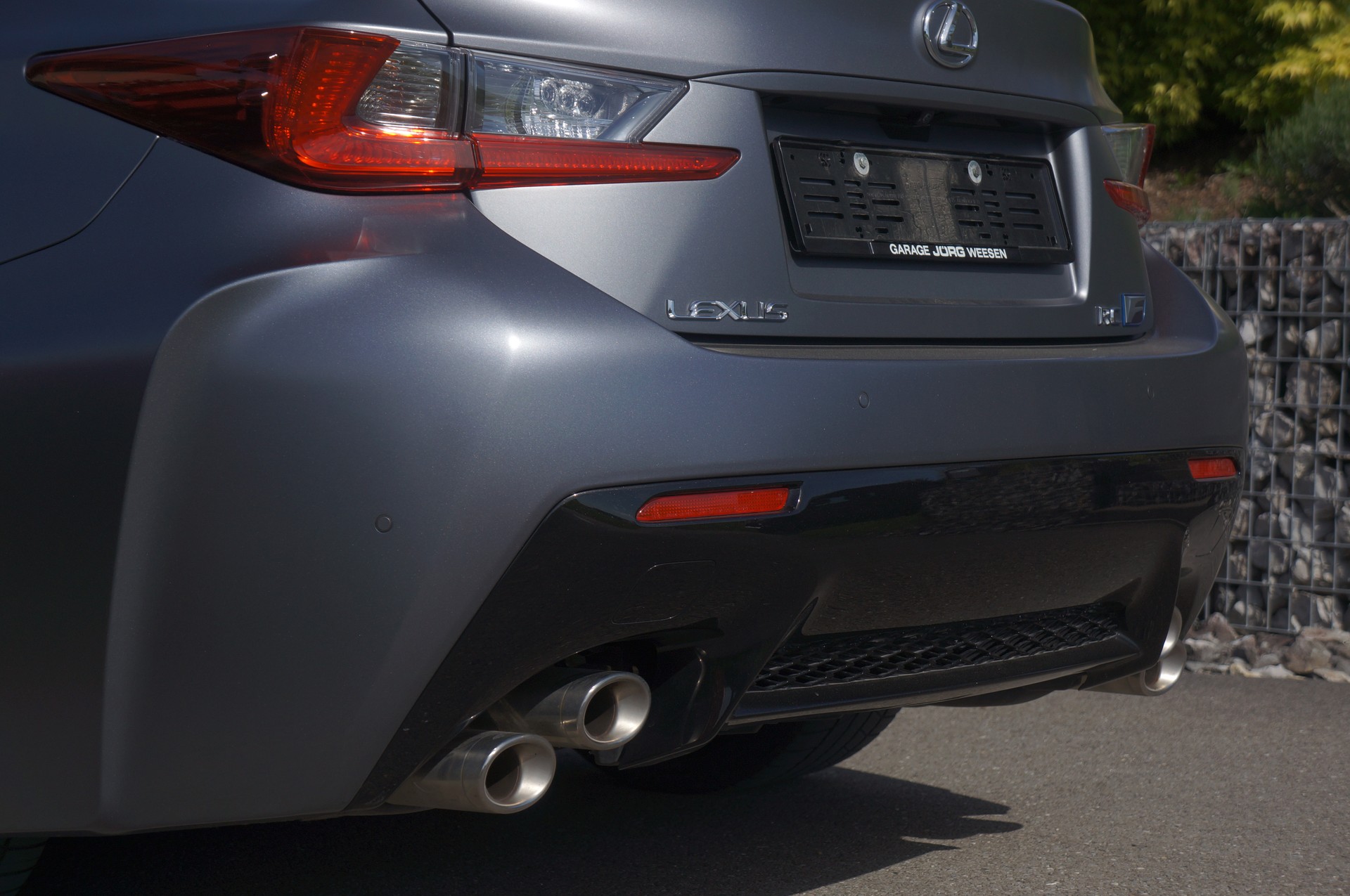 LEXUS 5.0 V8 Carbon 10th Anniversary-image-6