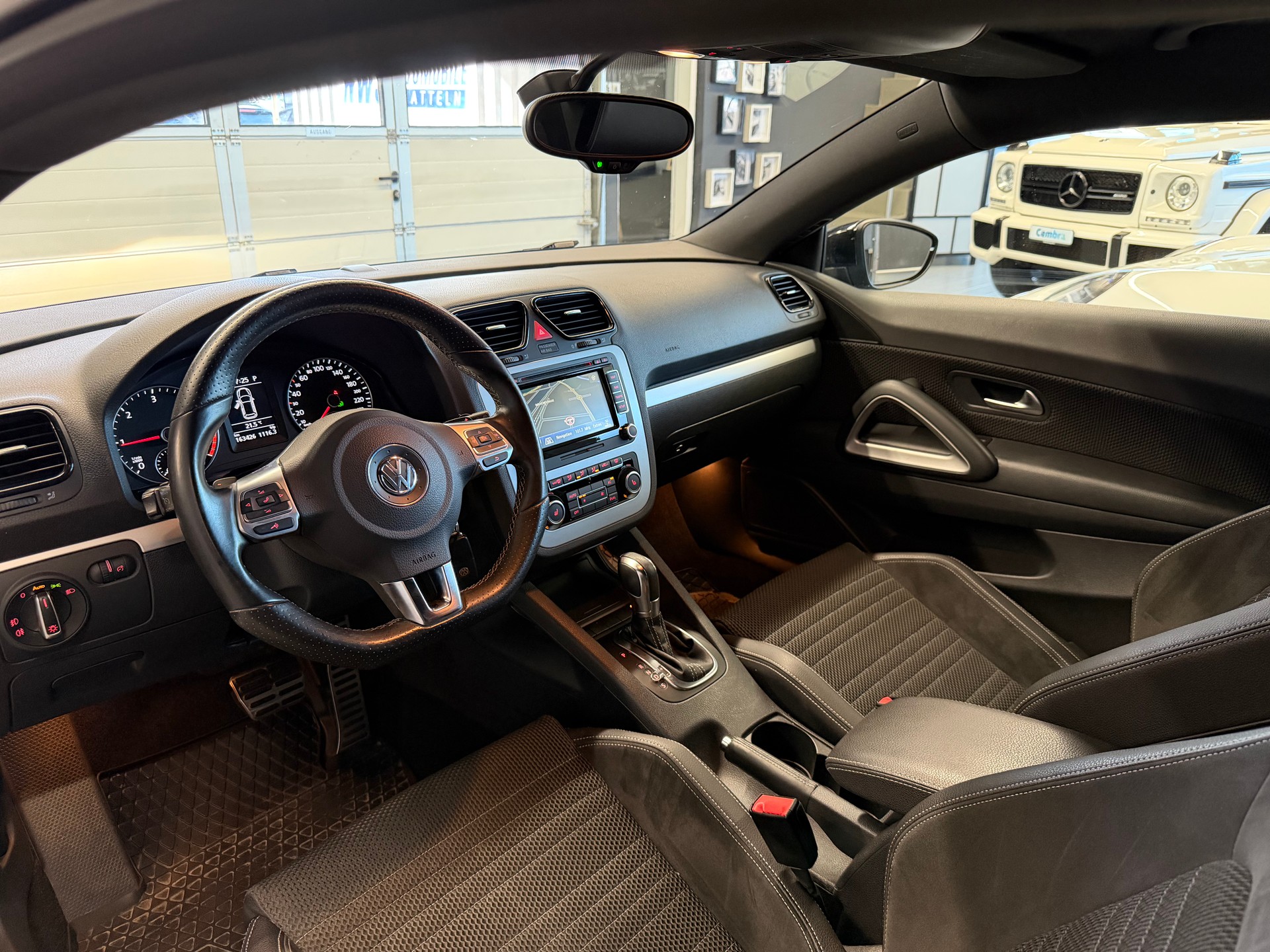 VW Scirocco 2.0 TDI BlueMotion Technology Team DSG-image-9