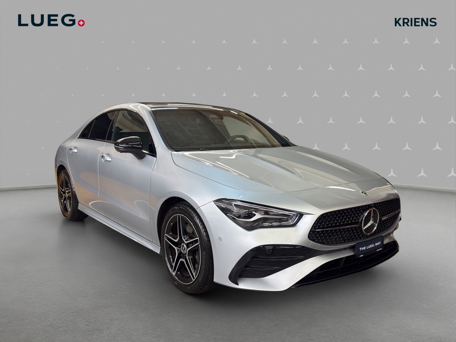 MERCEDES-BENZ CLA 200 - AMG / 360 Grad Kamera / Panorama-Dach / Soundsystem / Ambiente-Licht-image-4