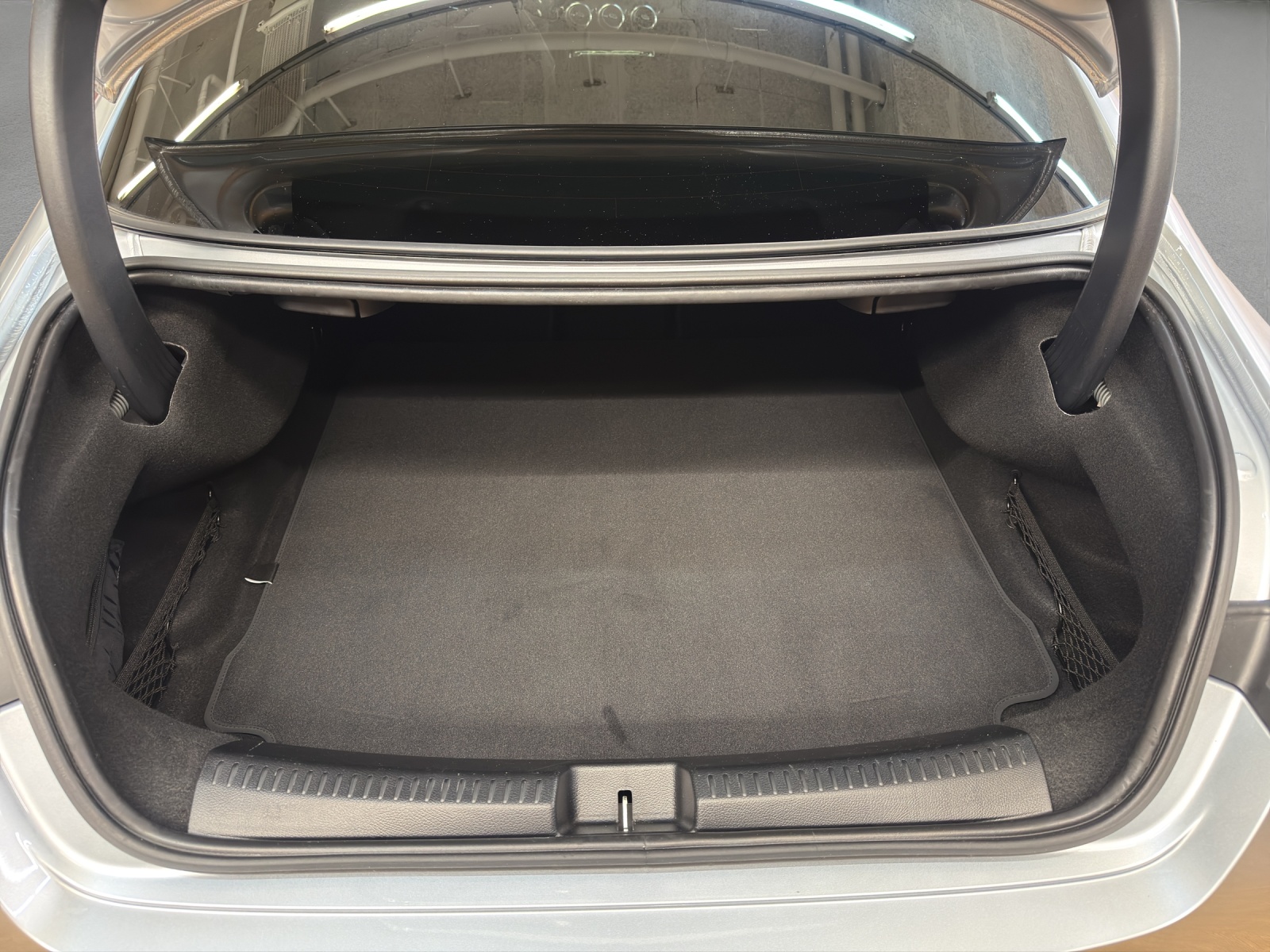 MERCEDES-BENZ CLA 200 - AMG / 360 Grad Kamera / Panorama-Dach / Soundsystem / Ambiente-Licht-image-14