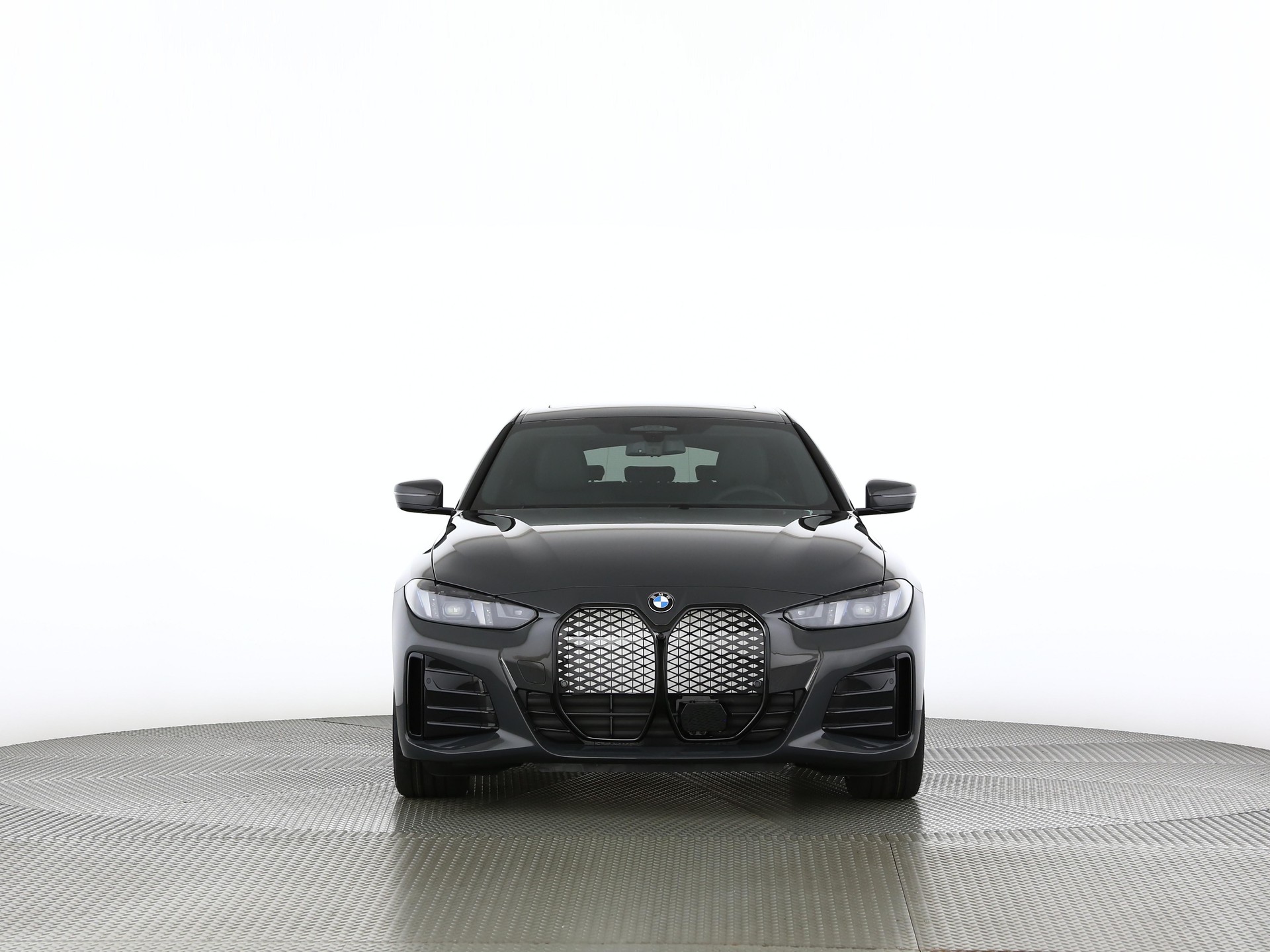 BMW i4 xDrive40-image-4