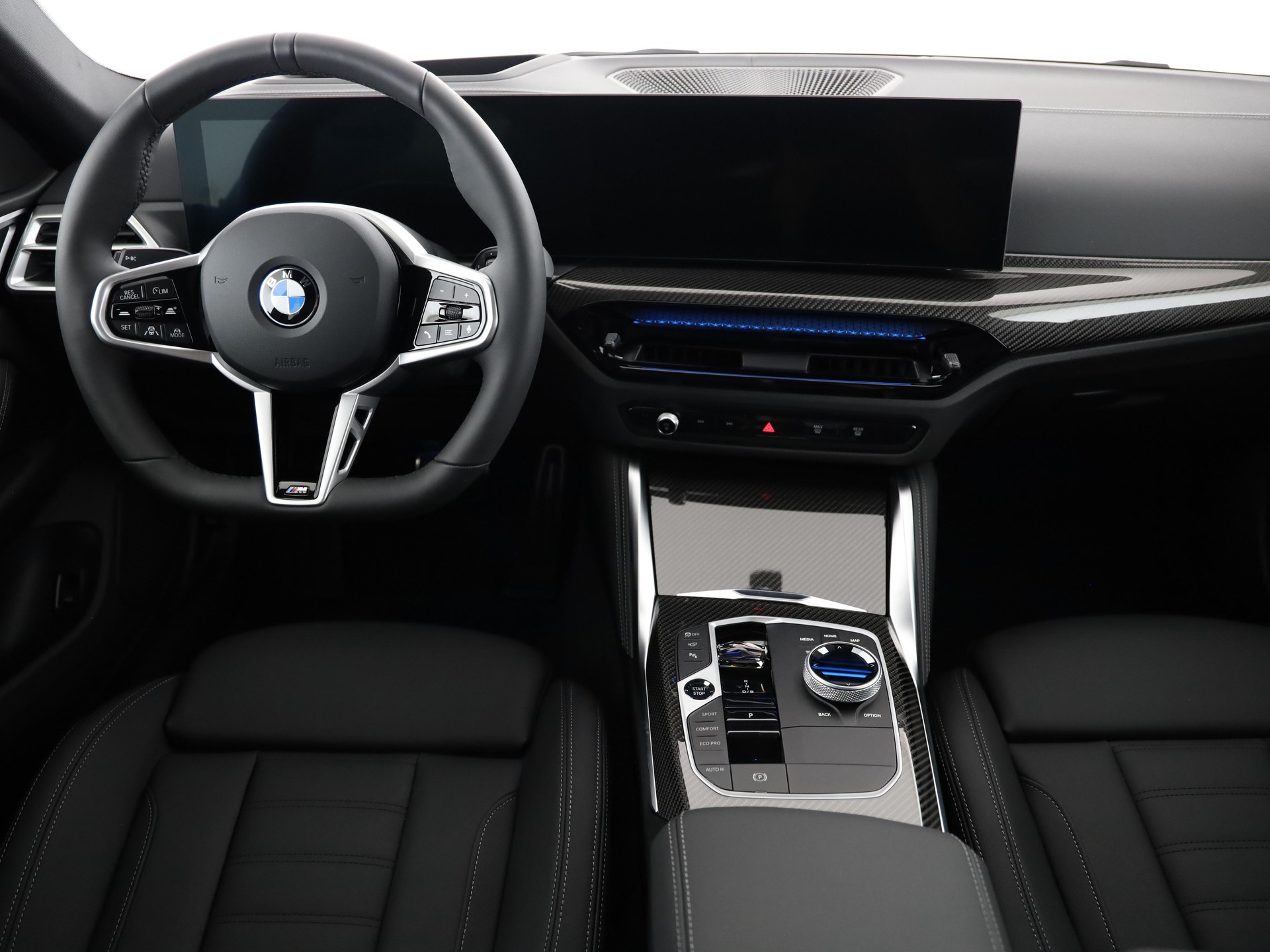 BMW i4 xDrive40-image-18