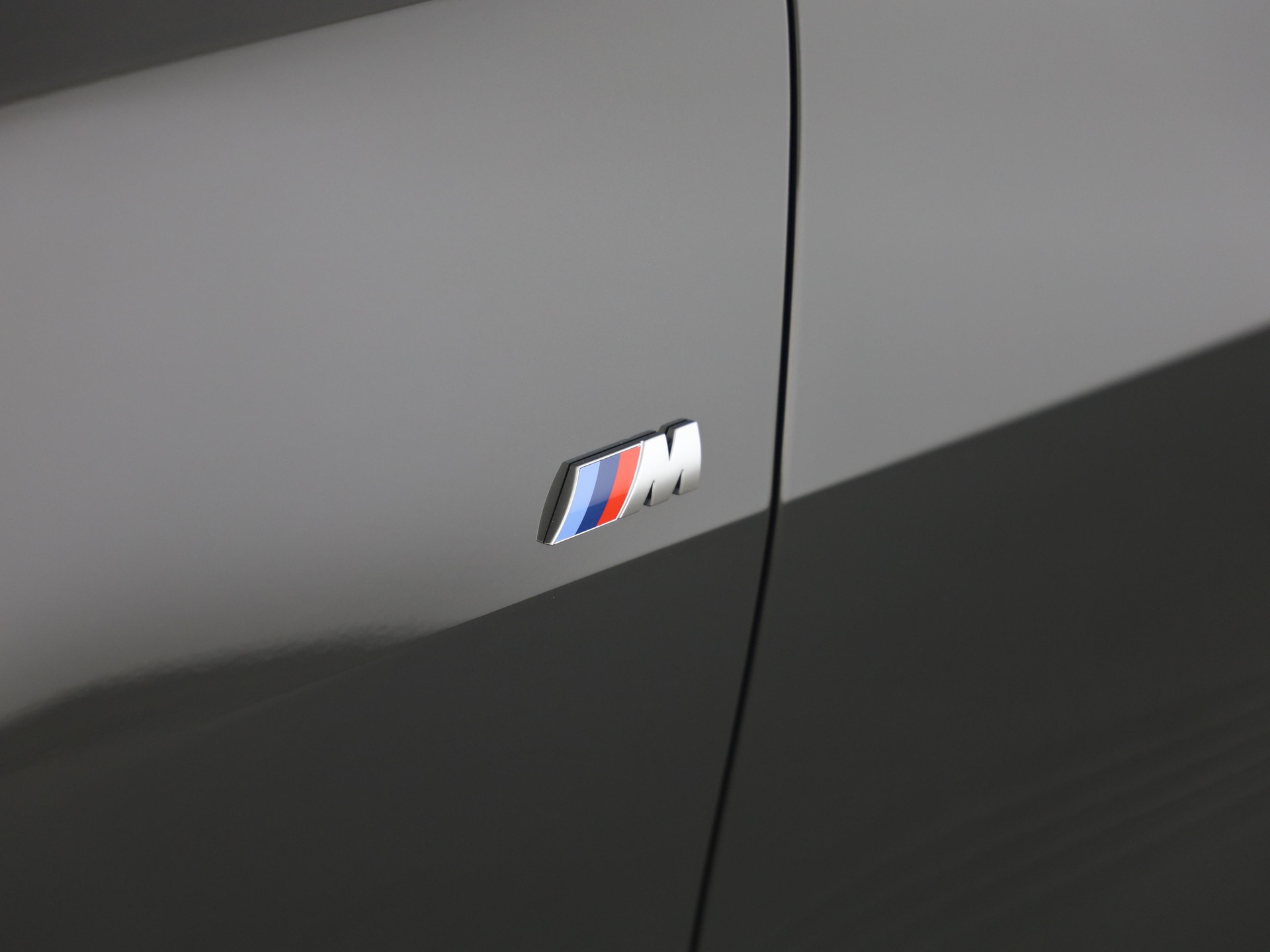 BMW i4 xDrive40-image-6
