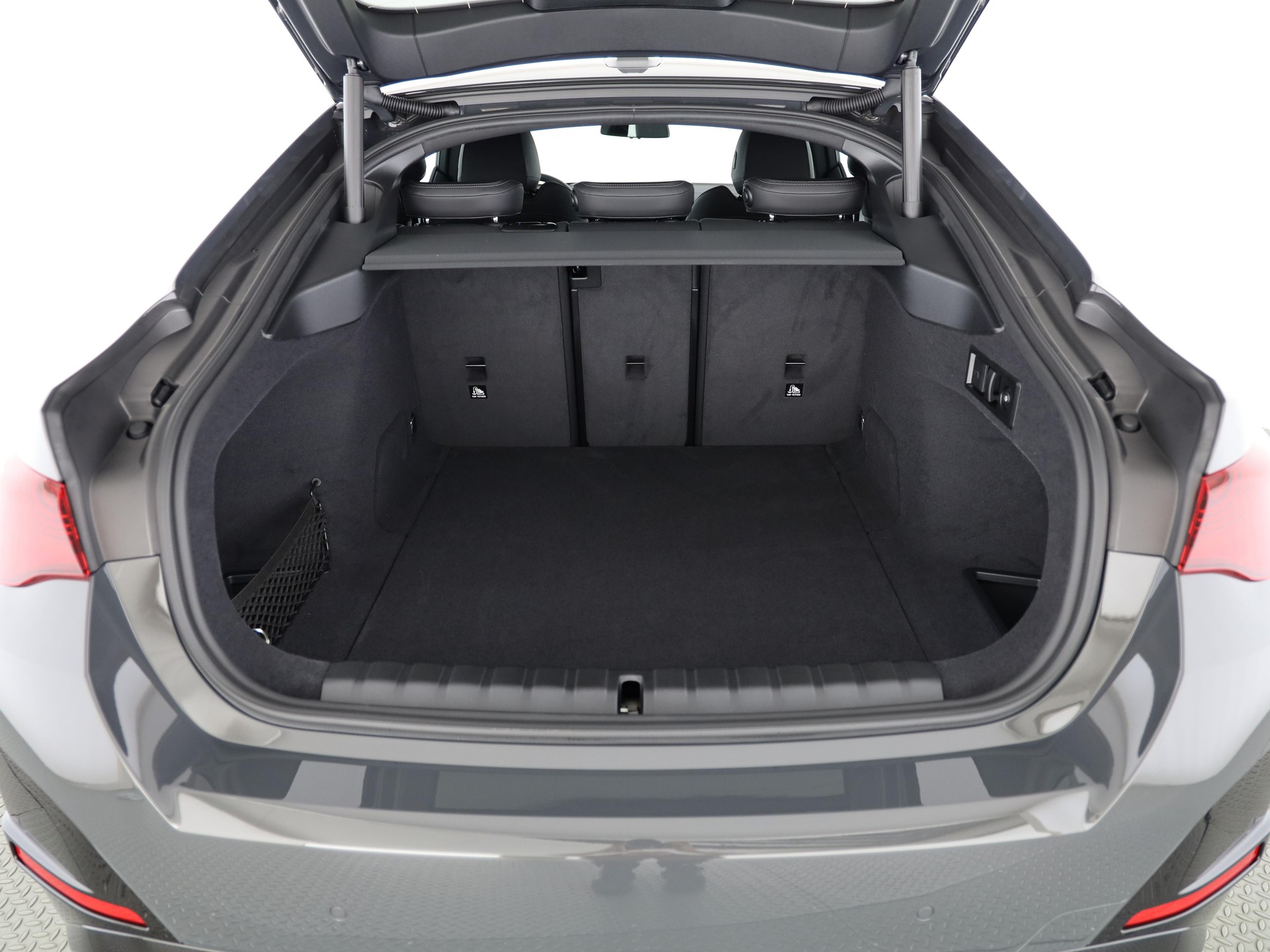 BMW i4 xDrive40-image-7