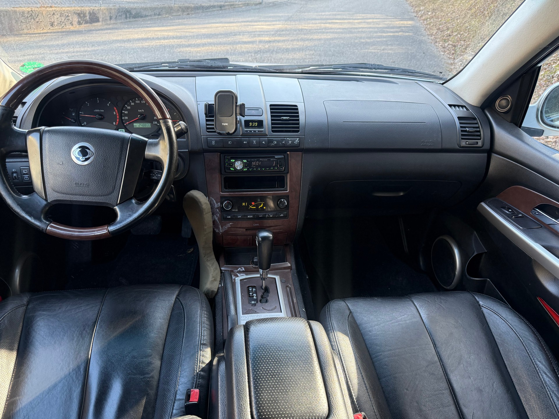 KGM-SsangYong Rexton RX 270 Xdi-image-4