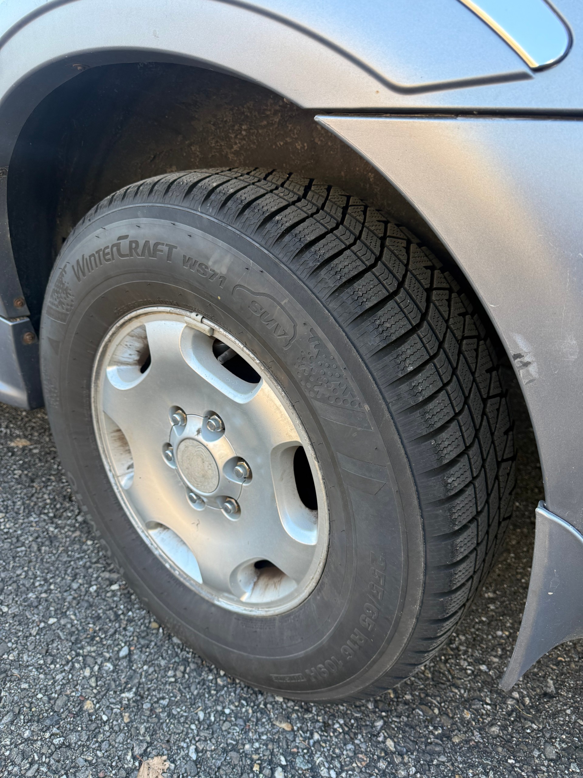 KGM-SsangYong Rexton RX 270 Xdi-image-5