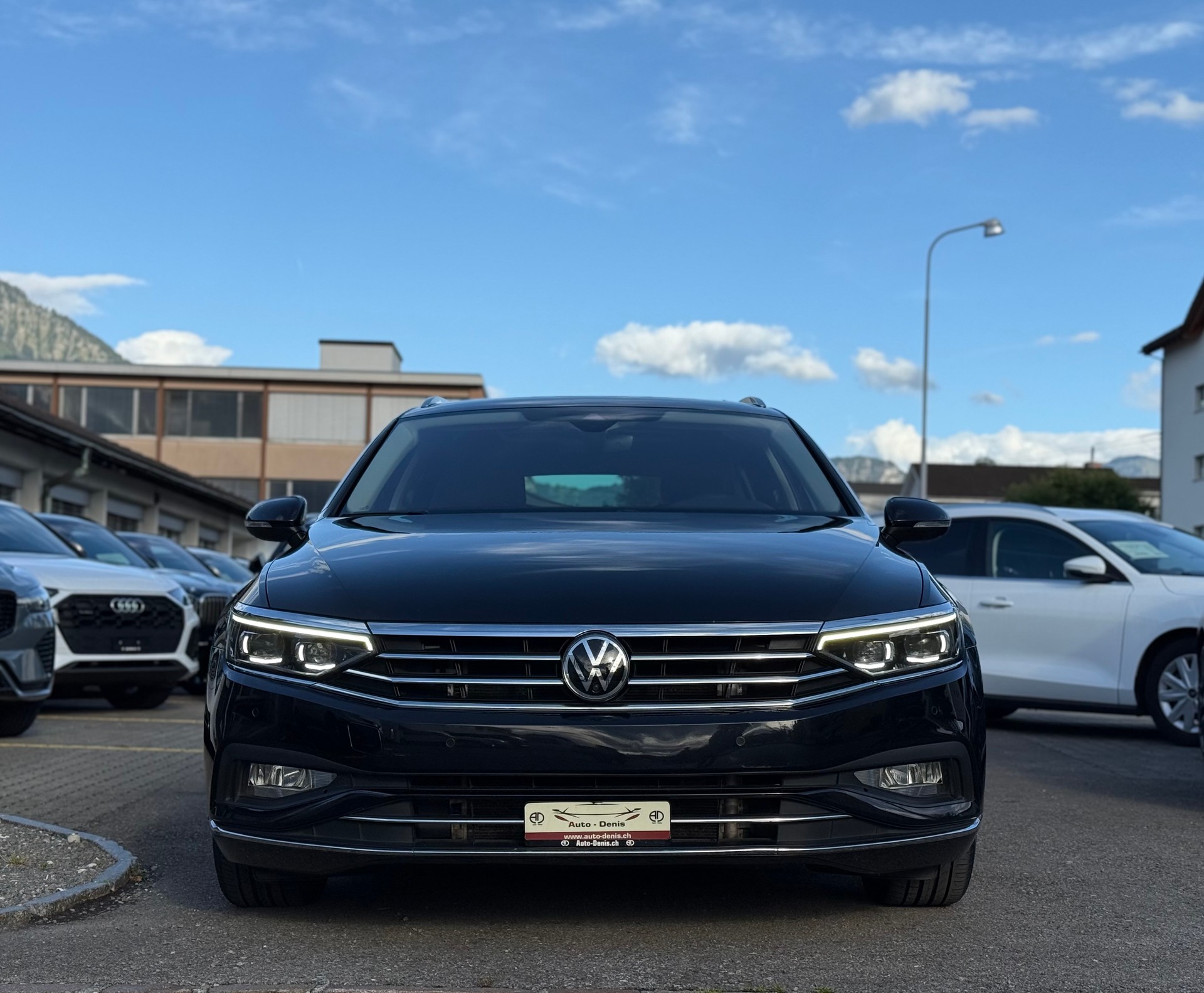 VW Passat Variant 2.0 TDI 200 Elegance DSG 4m *Traumausstattung*-showroom-element-1