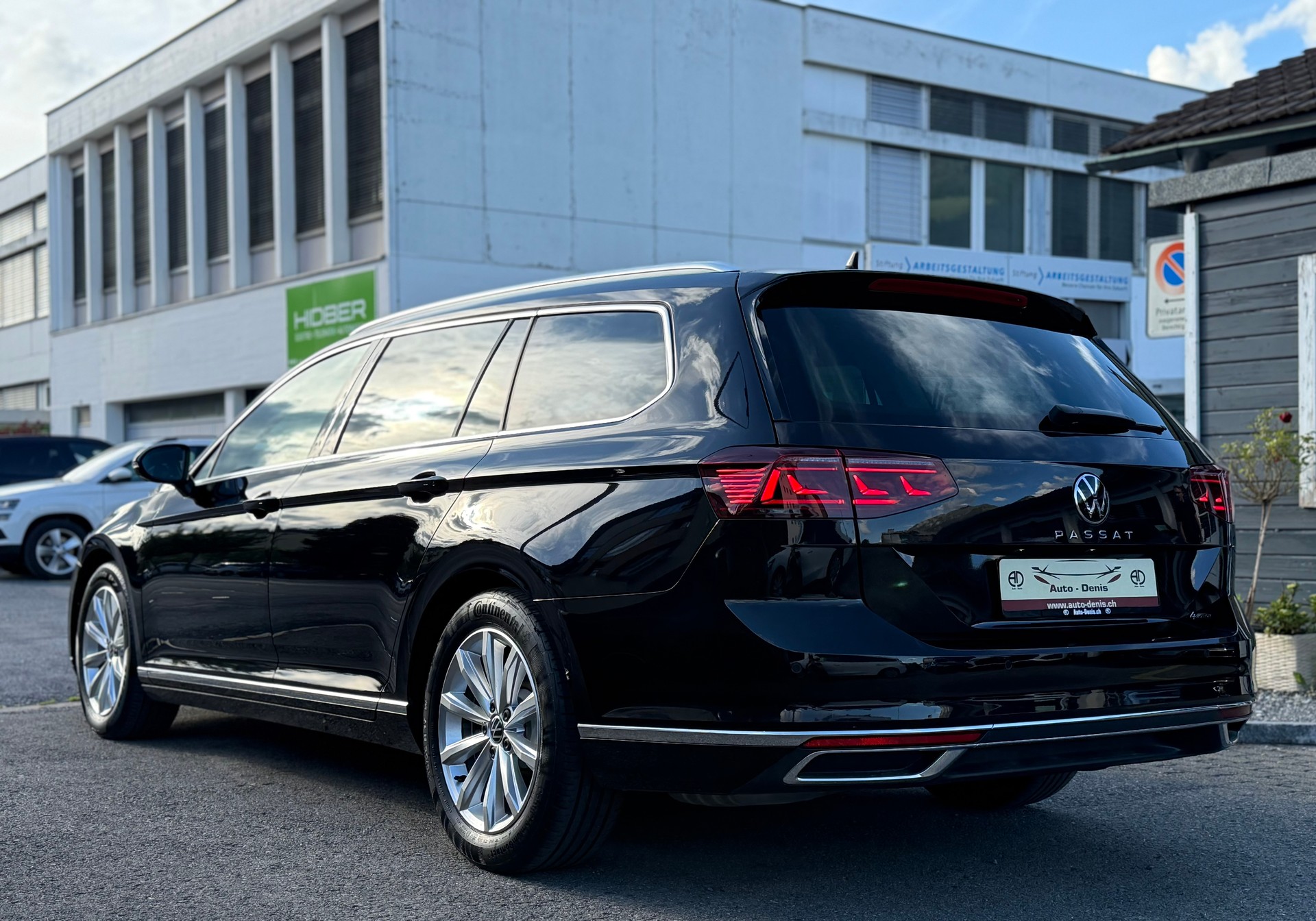 VW Passat Variant 2.0 TDI 200 Elegance DSG 4m *Traumausstattung*-image-5
