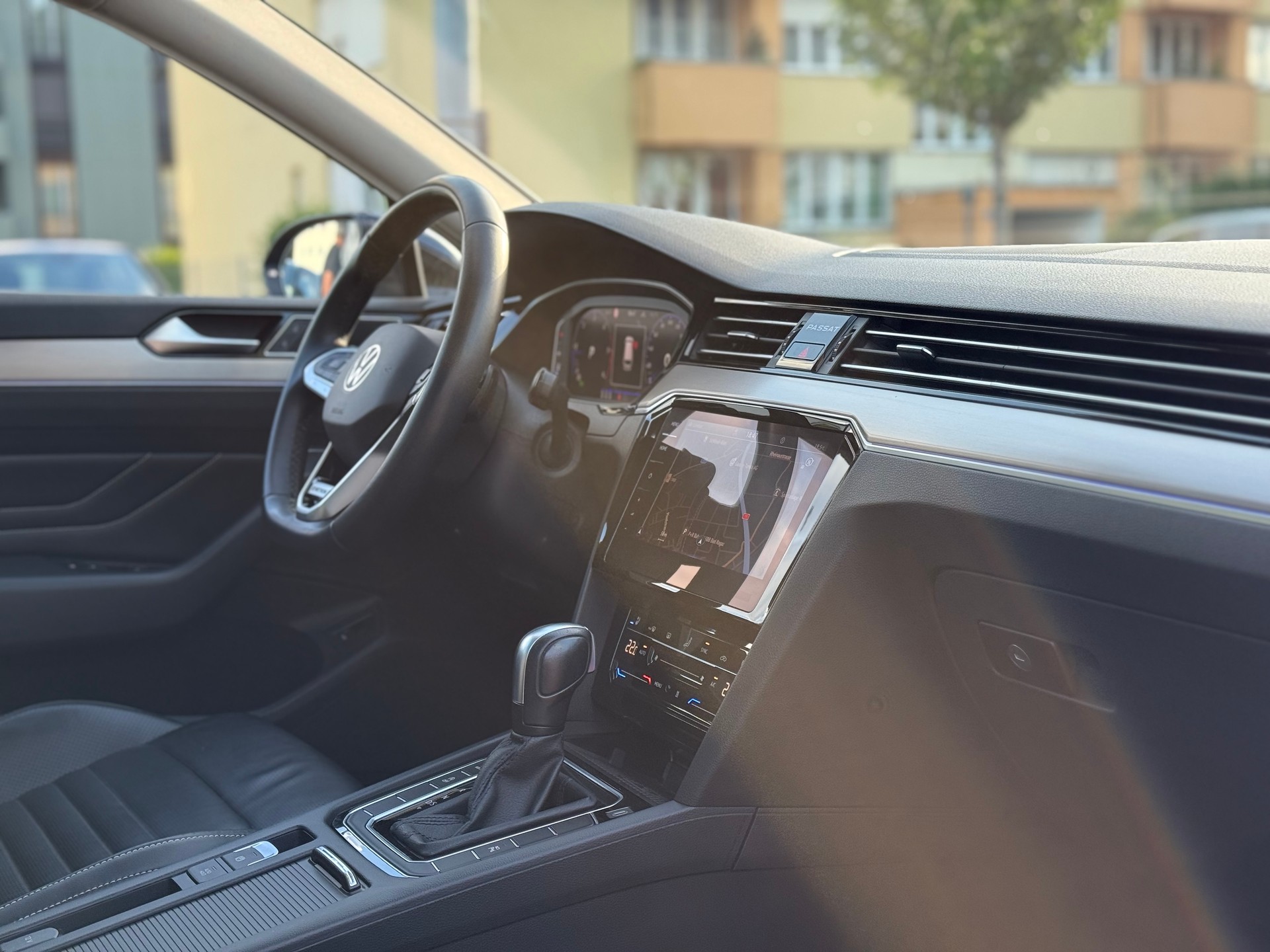 VW Passat Variant 2.0 TDI 200 Elegance DSG 4m *Traumausstattung*-image-18