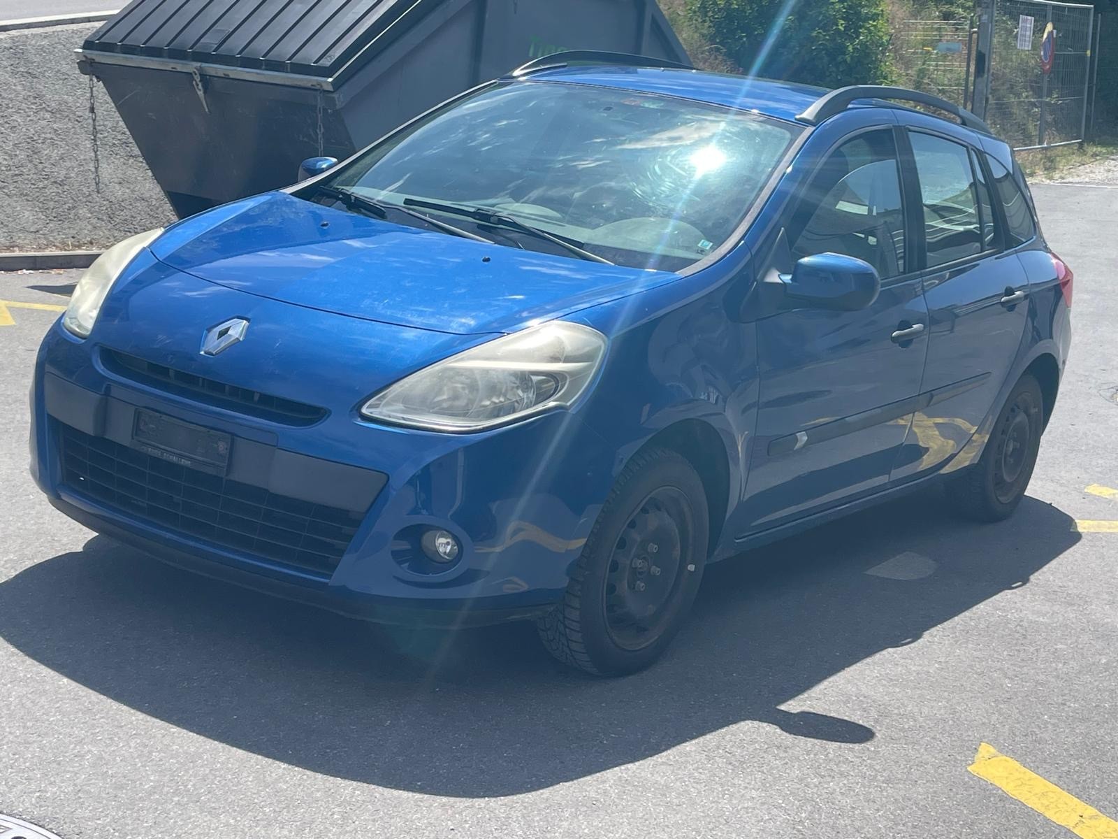 RENAULT Clio Grandtour 1.2 16V Yahoo-image-0