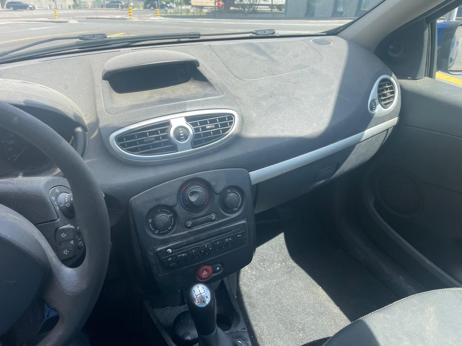RENAULT Clio Grandtour 1.2 16V Yahoo-image-6
