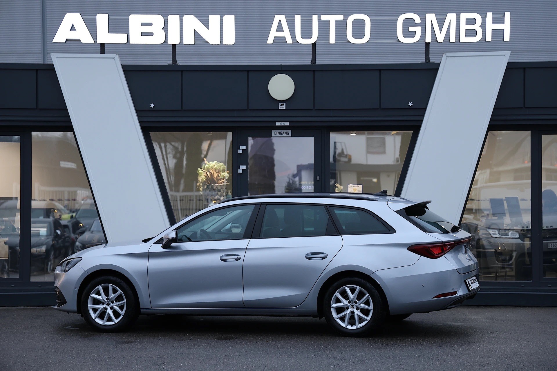 SEAT Leon ST 2.0 TDI EVO DSG Style-image-3