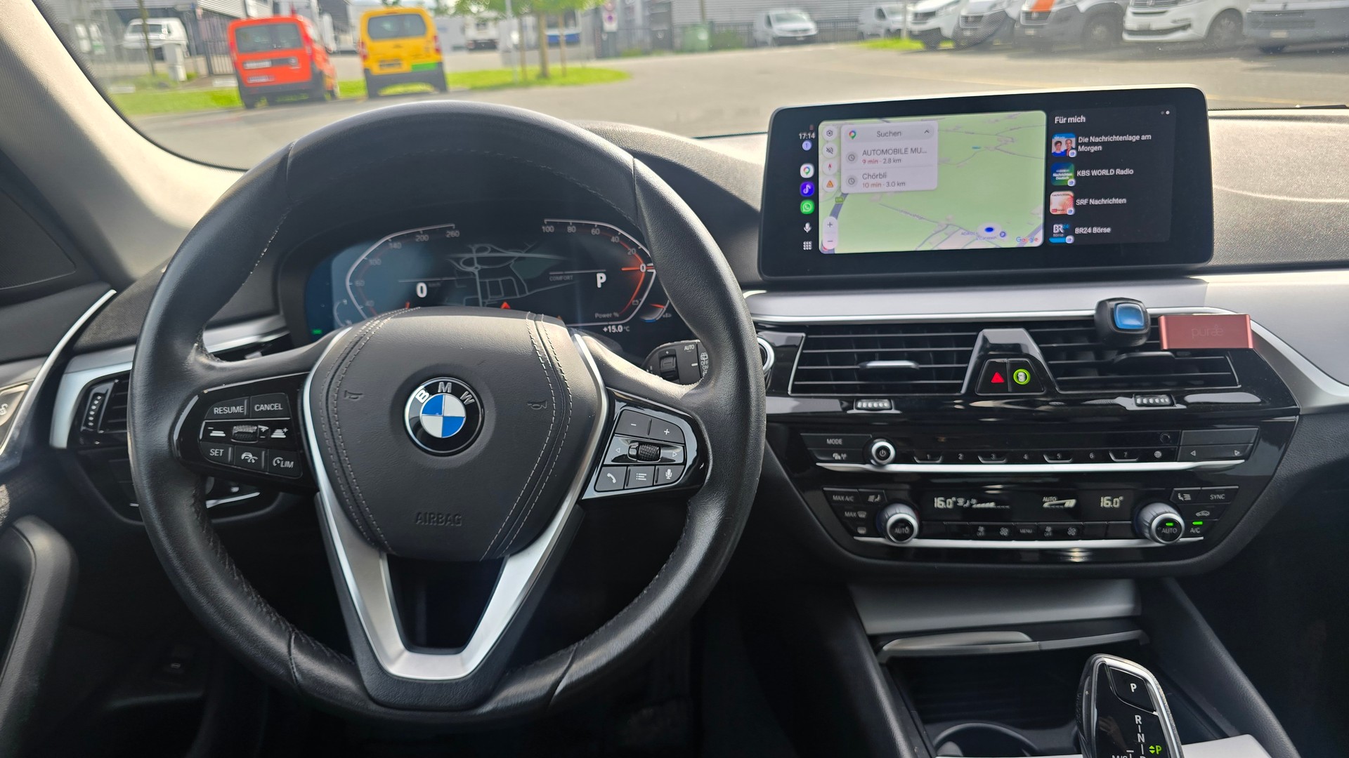 BMW 520d xDrive 48V Touring Steptronic-image-11