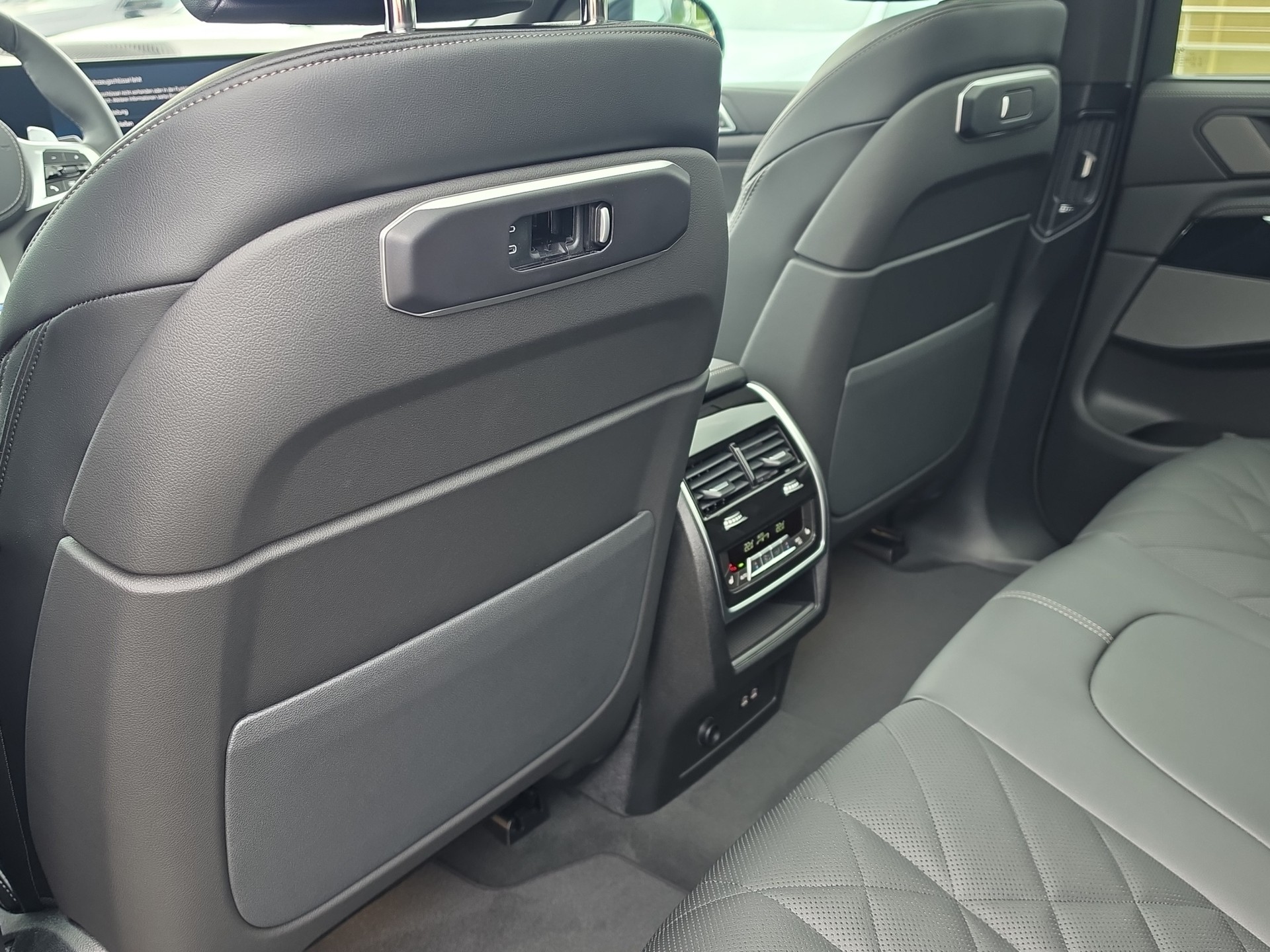 BMW X5 xDrive 48V 30d M Sport Pro Steptronic-image-25