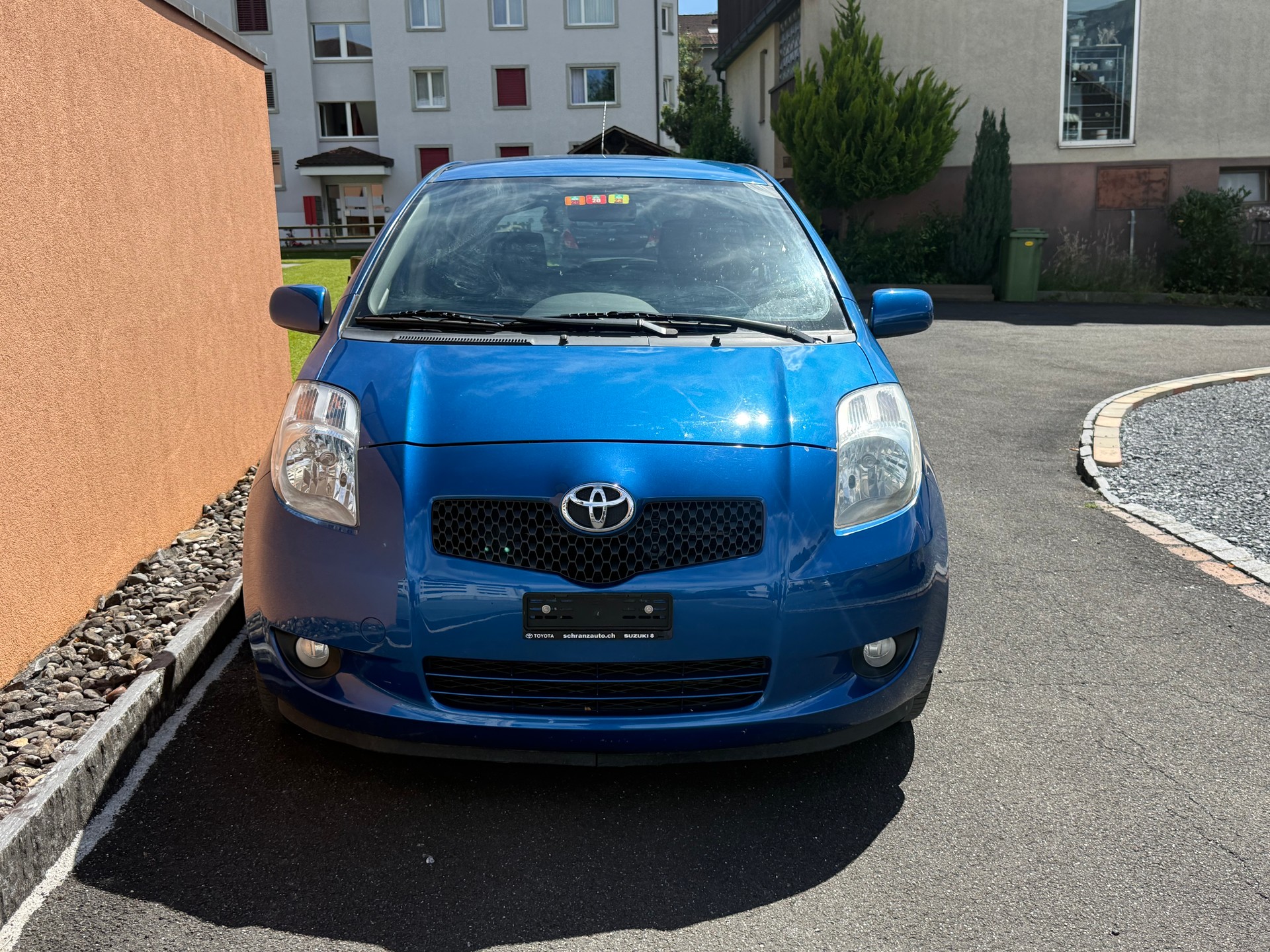TOYOTA Yaris 1.3 Linea Sol-image-0