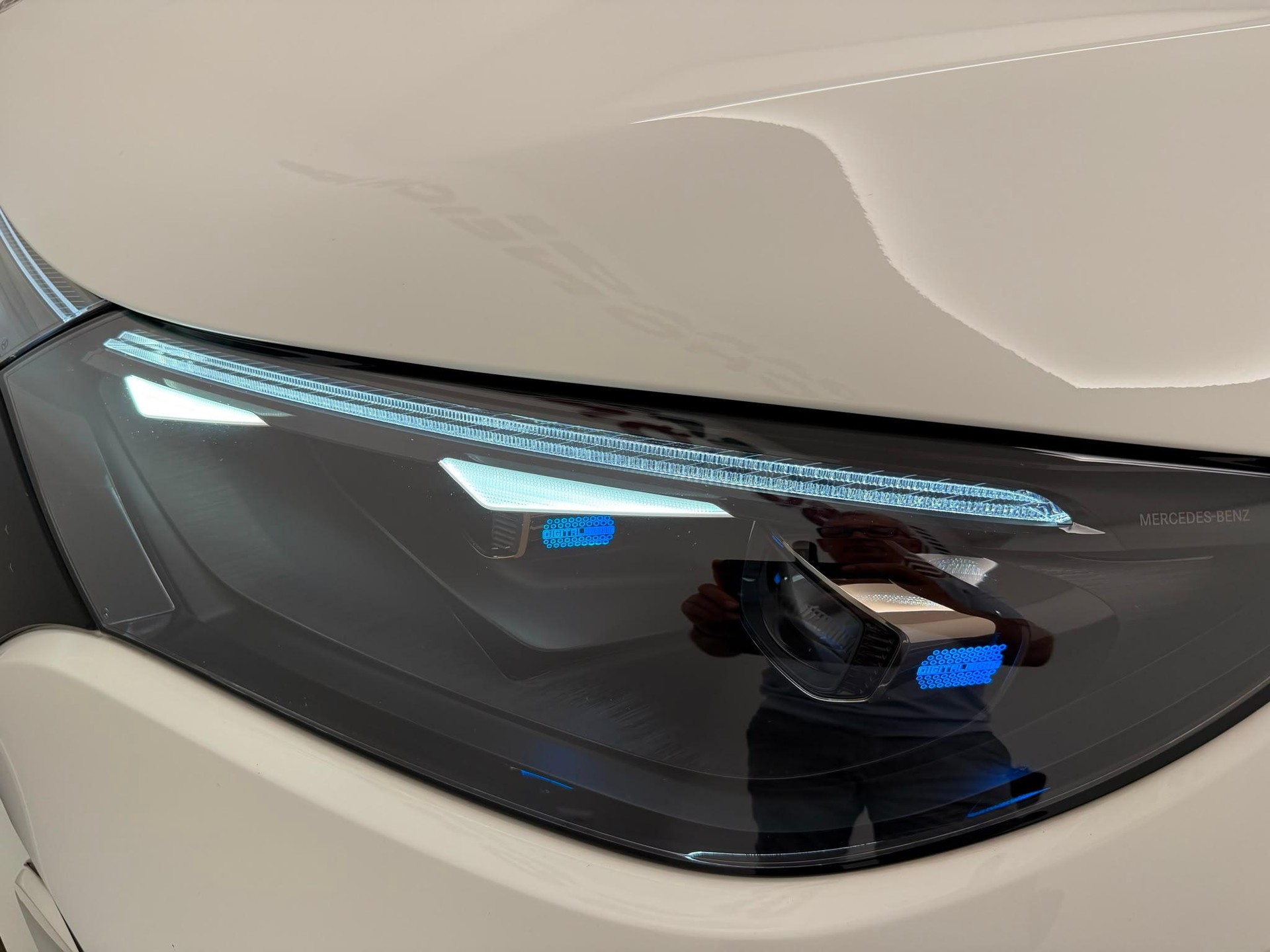 MERCEDES-BENZ EQE 500 Executive Edition AMG Line 4matic-image-8