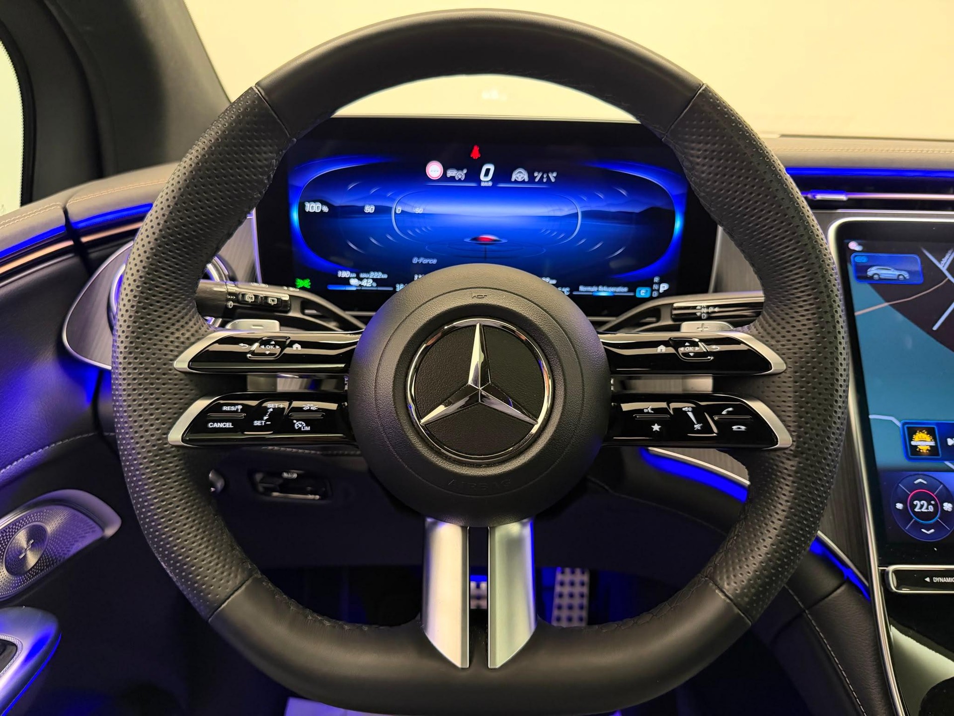 MERCEDES-BENZ EQE 500 Executive Edition AMG Line 4matic-image-28