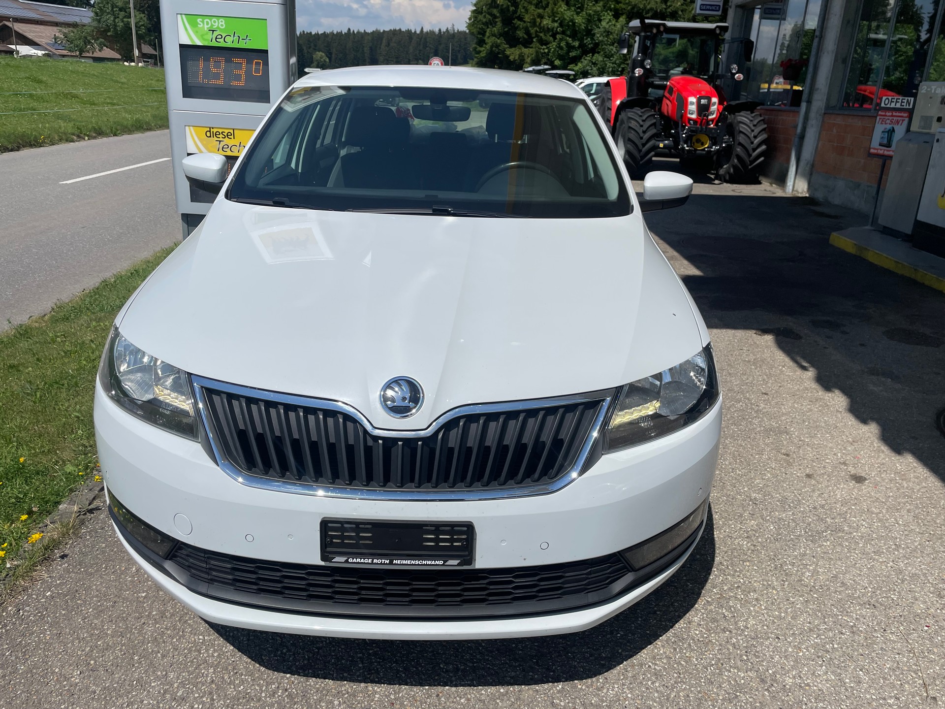 SKODA Rapid Spaceback 1.0 TSI Ambition-image-0