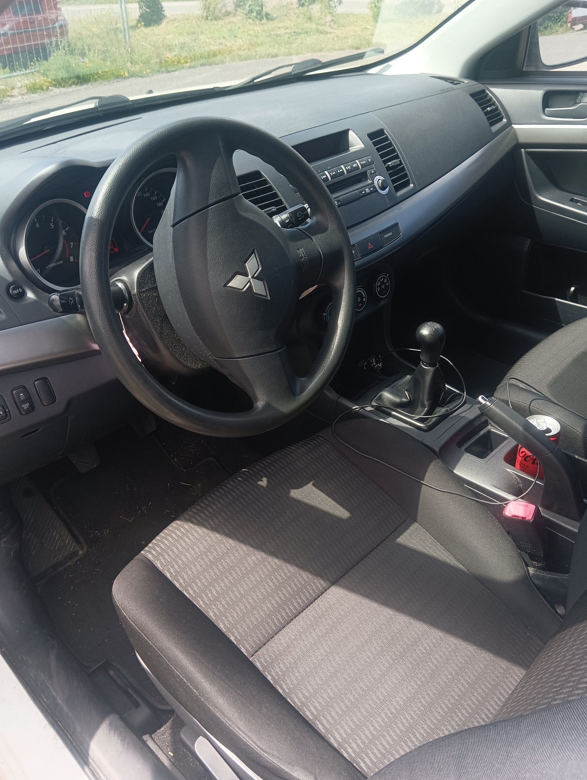 MITSUBISHI Lancer Sportback 1.6 Inform-image-6